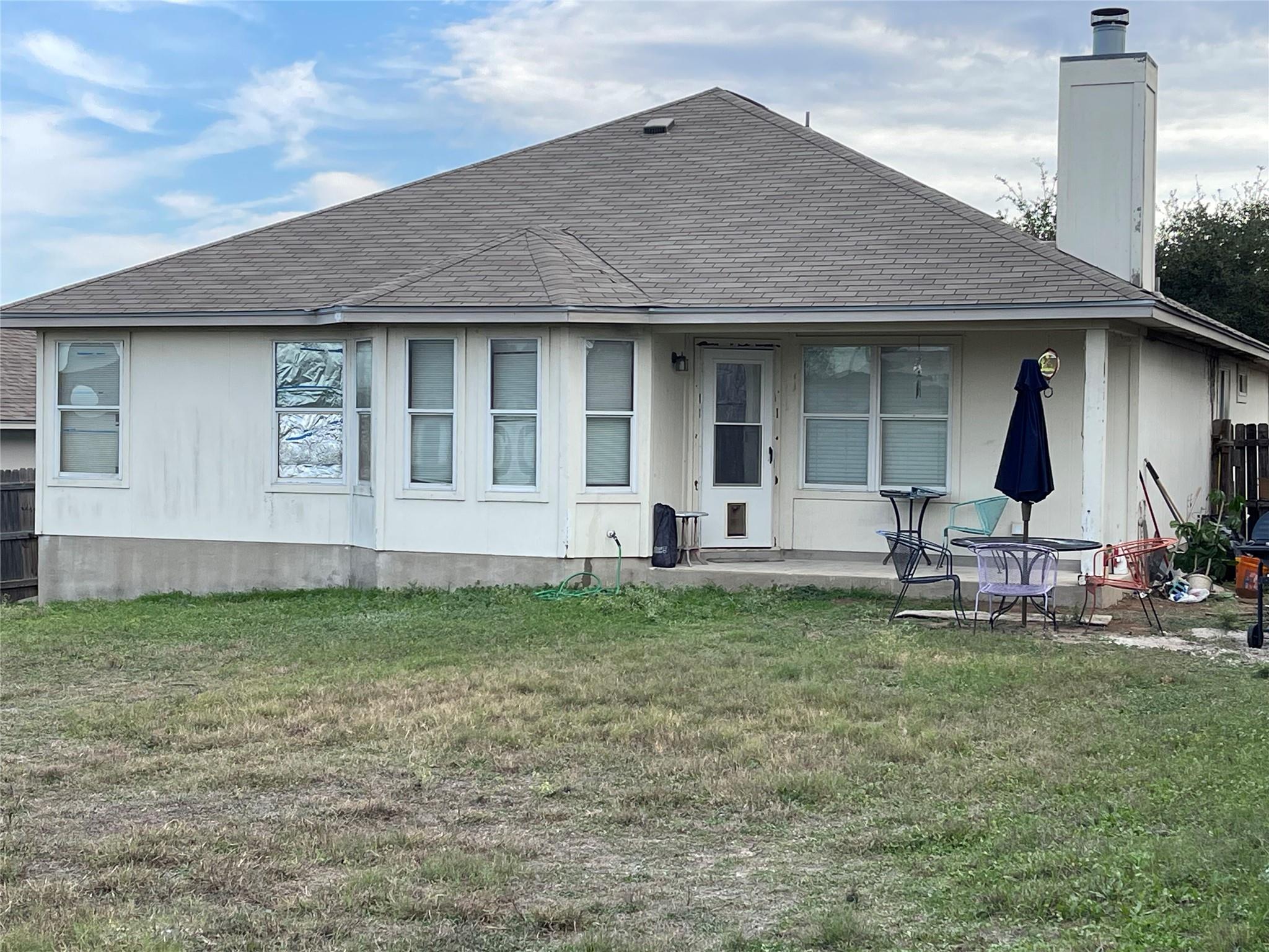 411 Estate Dr, Hutto, TX 78634