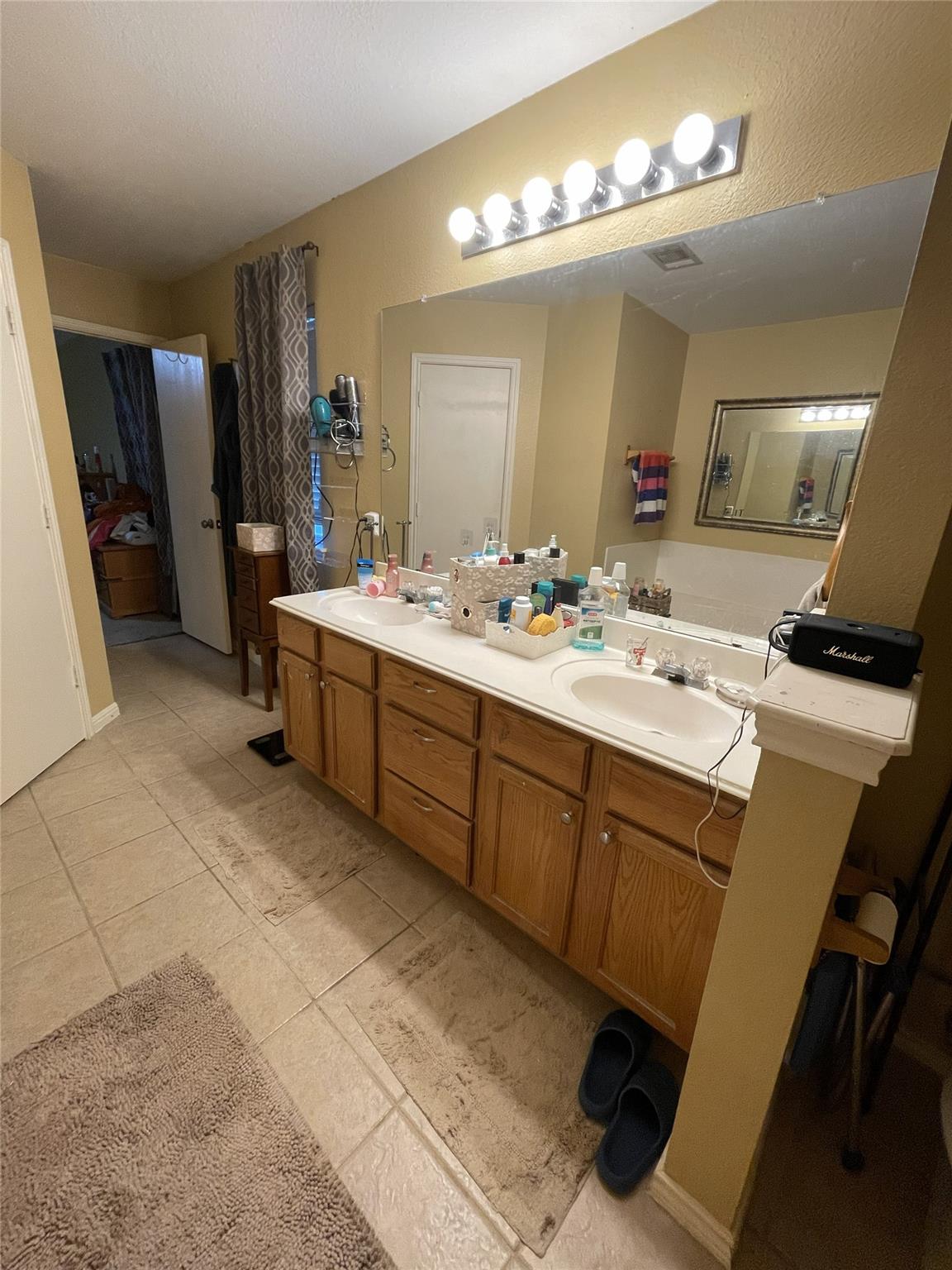 411 Estate Dr, Hutto, TX 78634