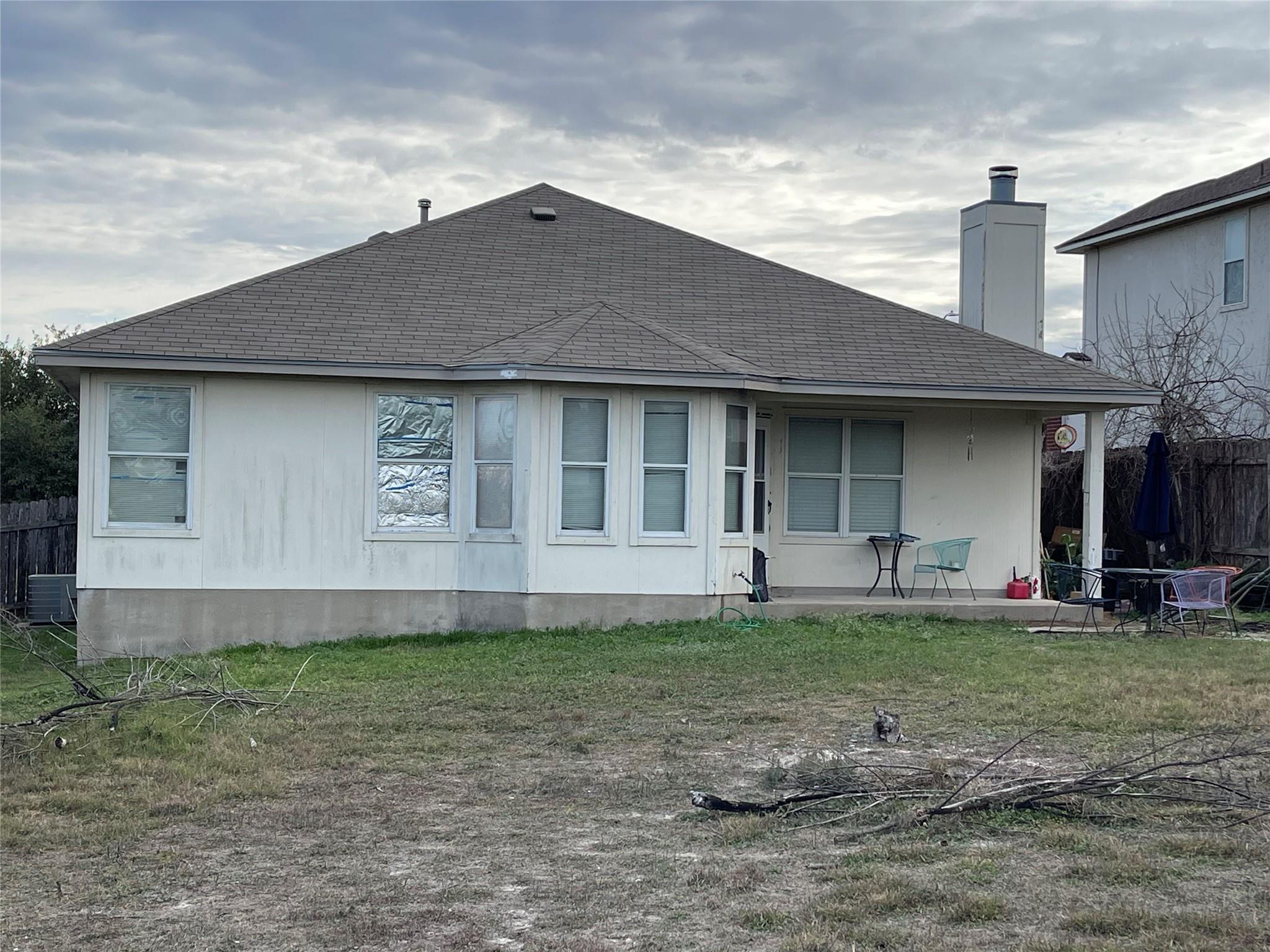 411 Estate Dr, Hutto, TX 78634