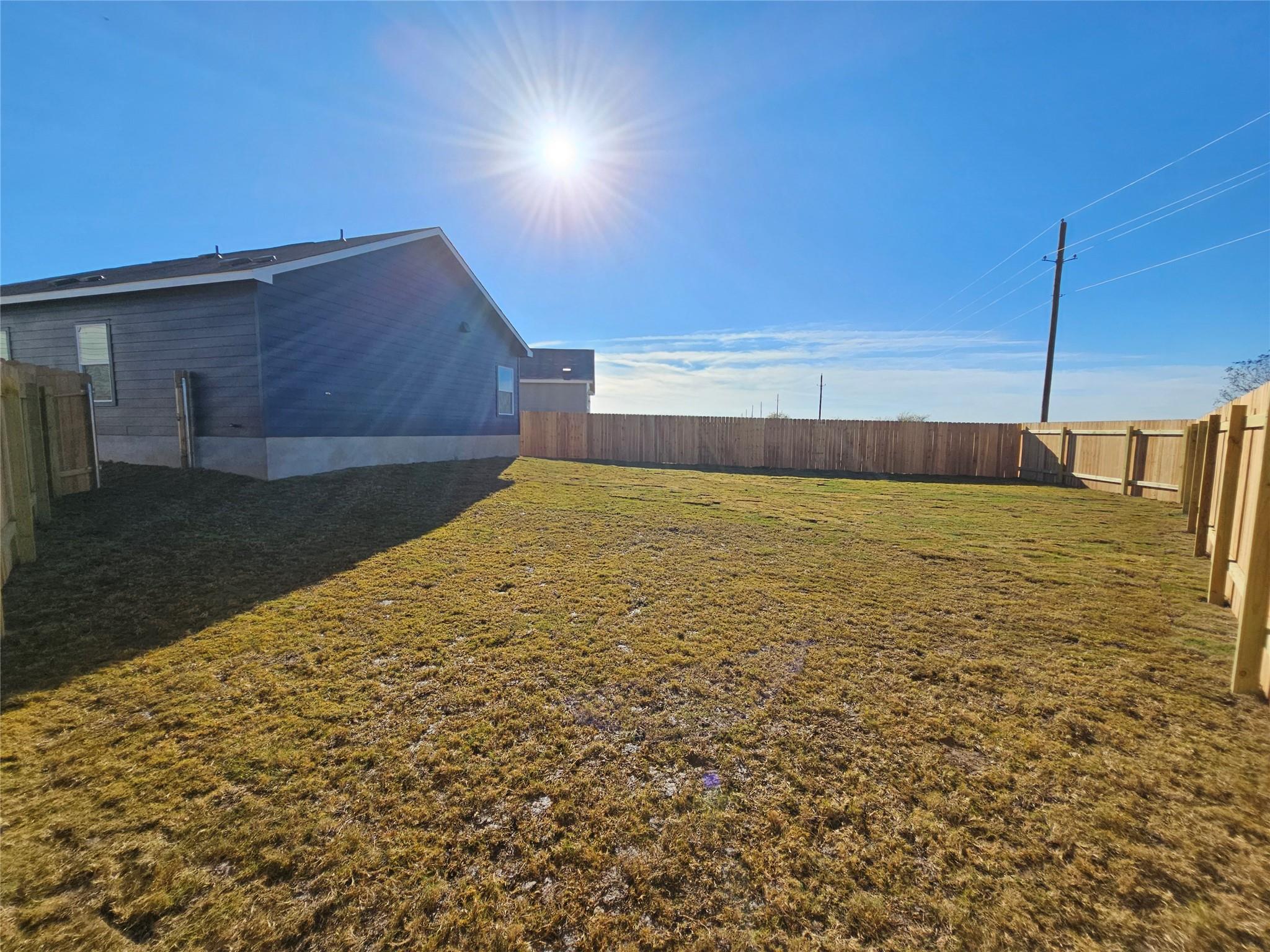 856 Rancho Del Cielo Loop, Jarrell, TX 76537