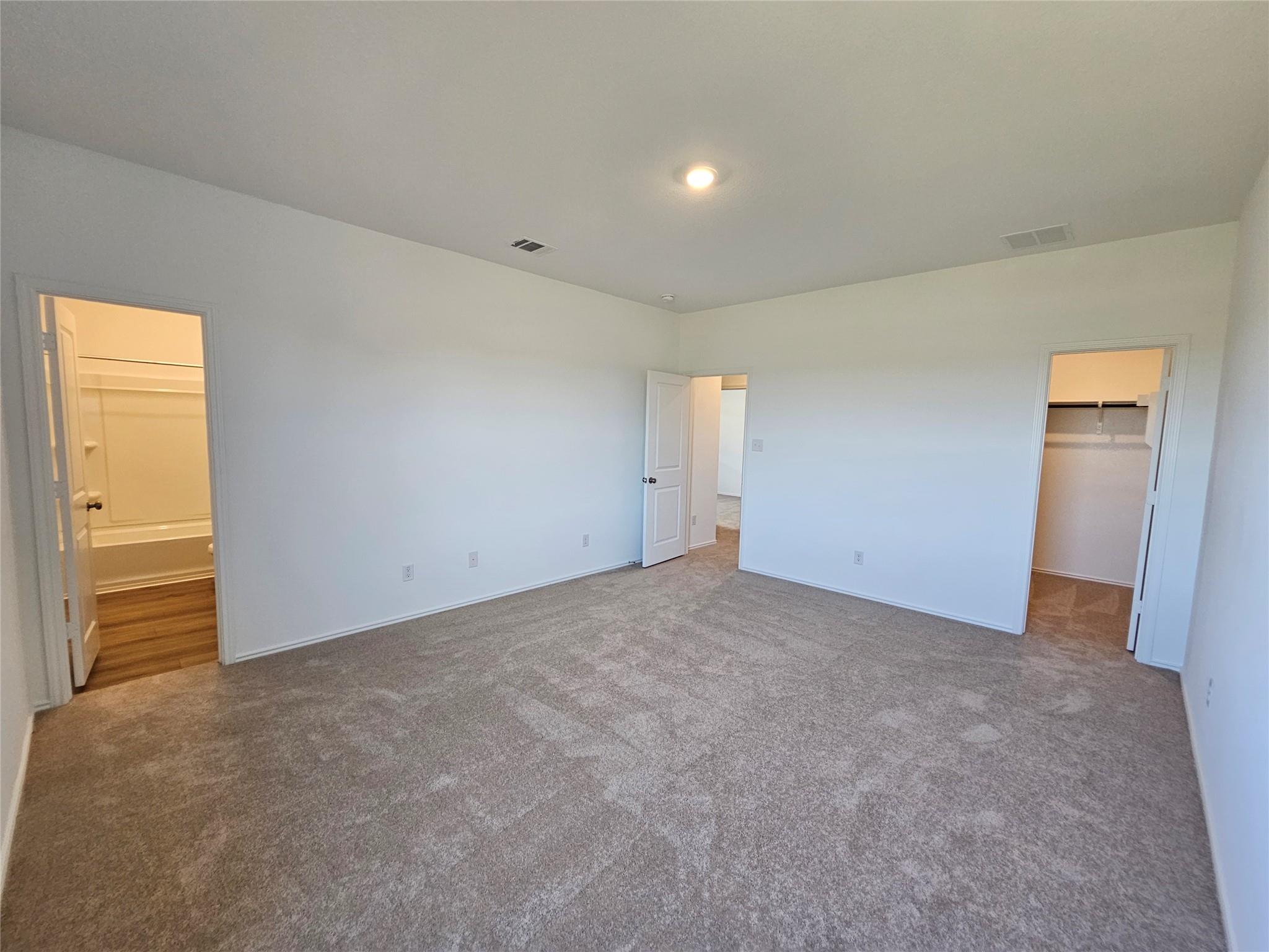 856 Rancho Del Cielo Loop, Jarrell, TX 76537