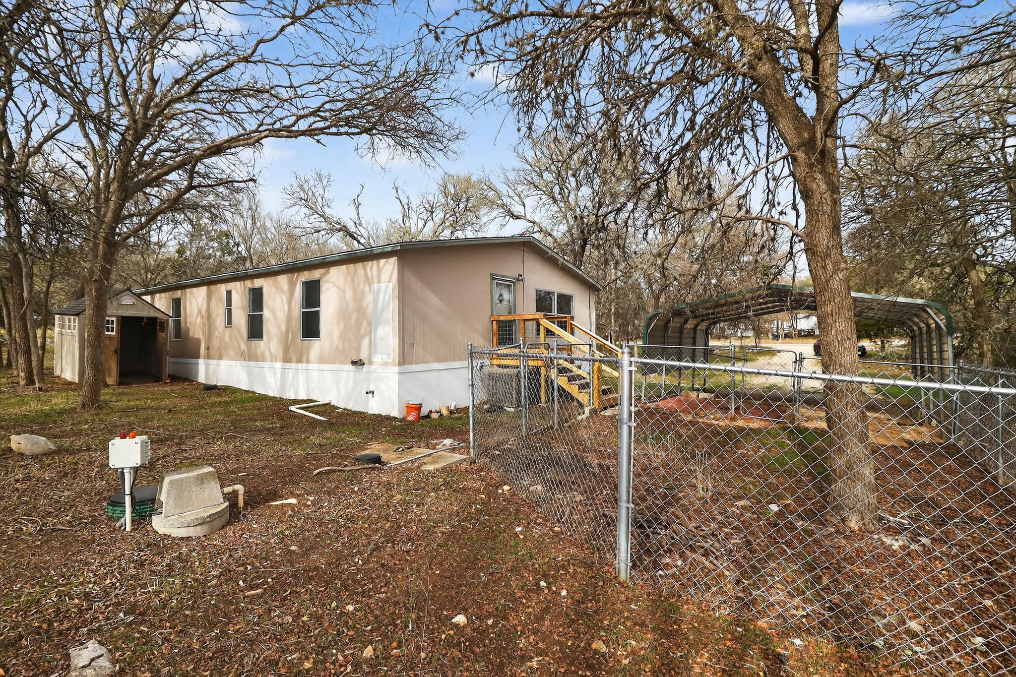 1036 Char Crest Ct, San Marcos, TX 78666