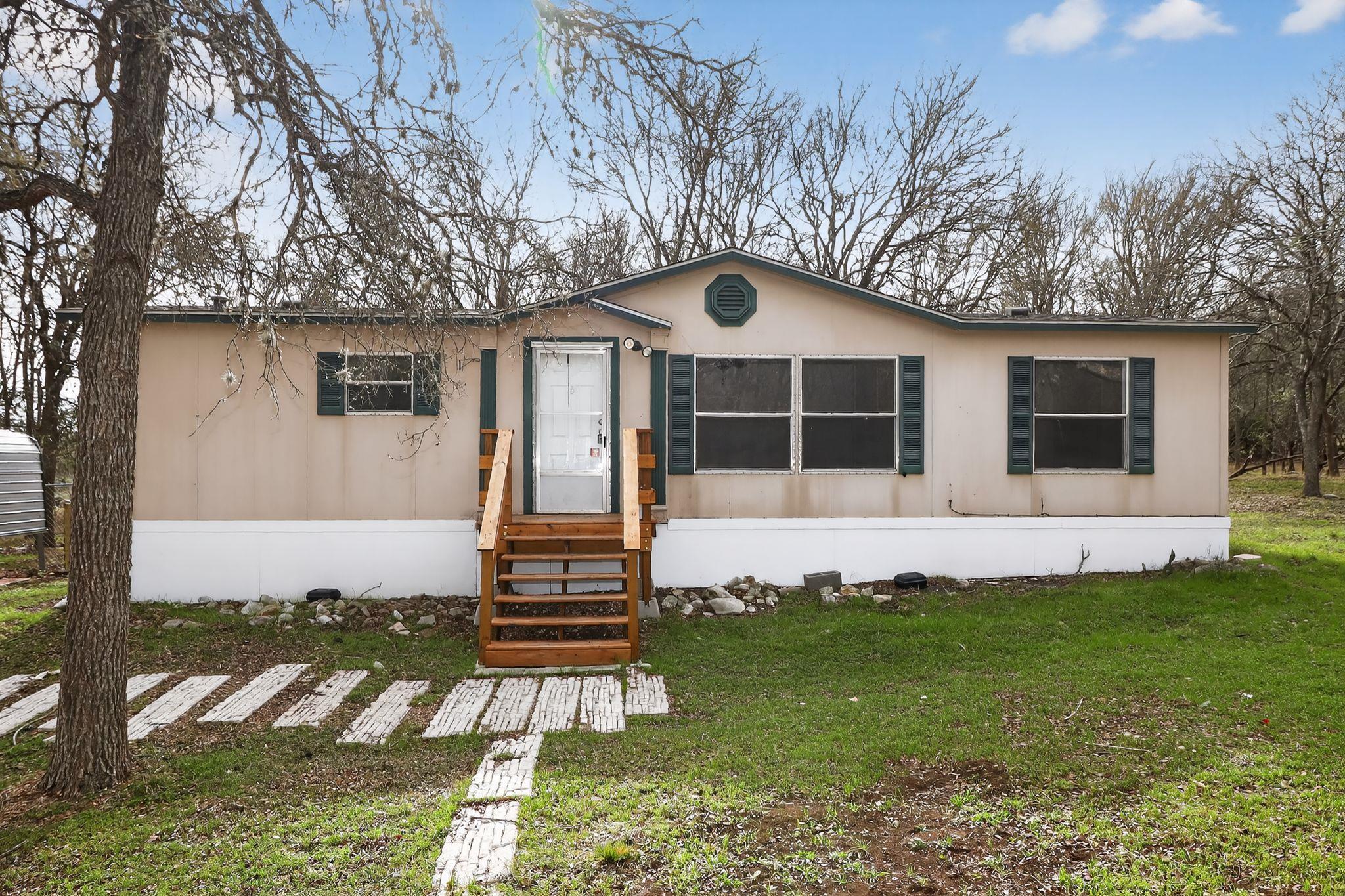 1036 Char Crest Ct, San Marcos, TX 78666