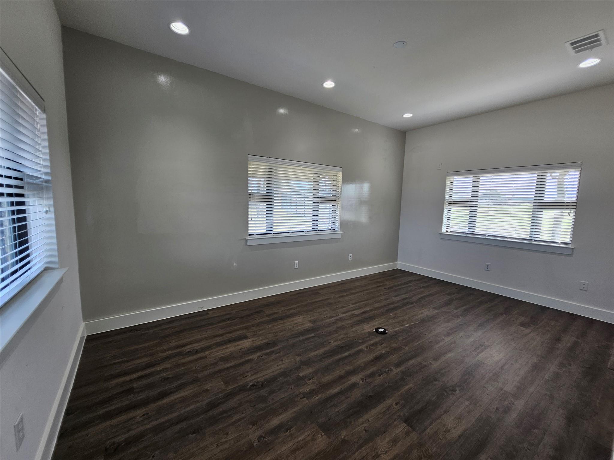 230 Klattenhoff Ln # 102, Hutto, TX 78634