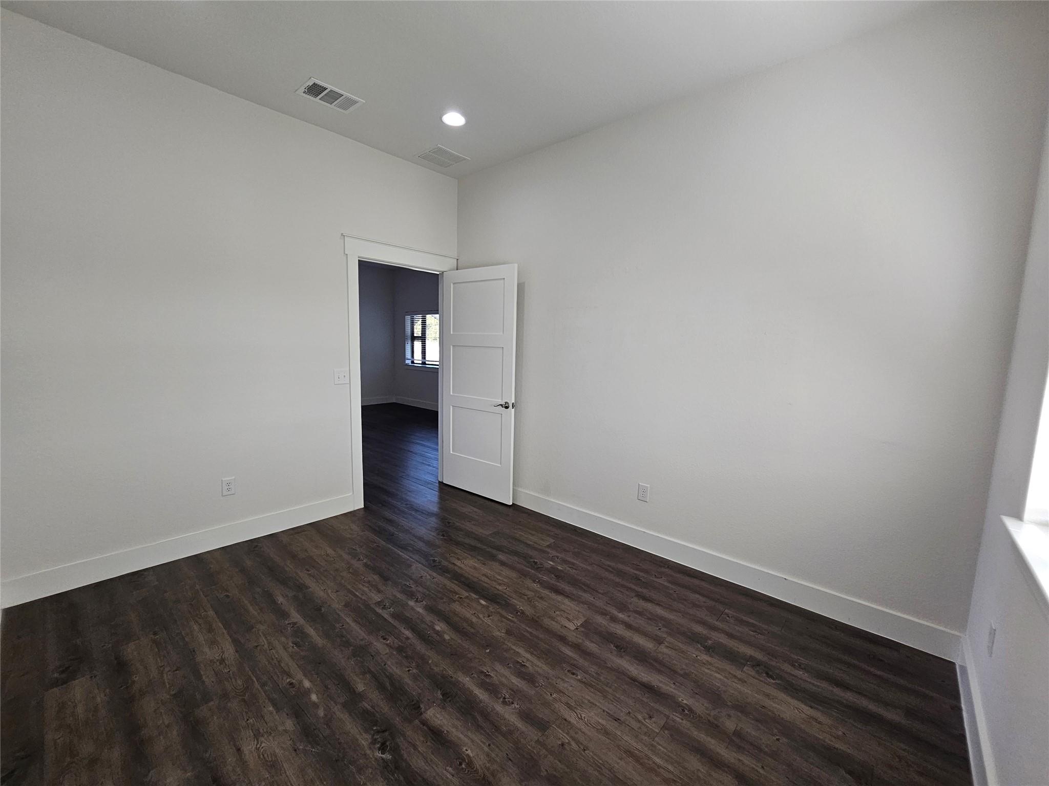 230 Klattenhoff Ln # 102, Hutto, TX 78634