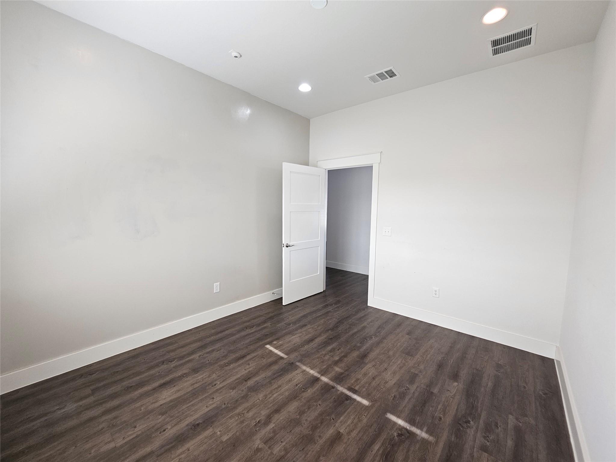 230 Klattenhoff Ln # 102, Hutto, TX 78634