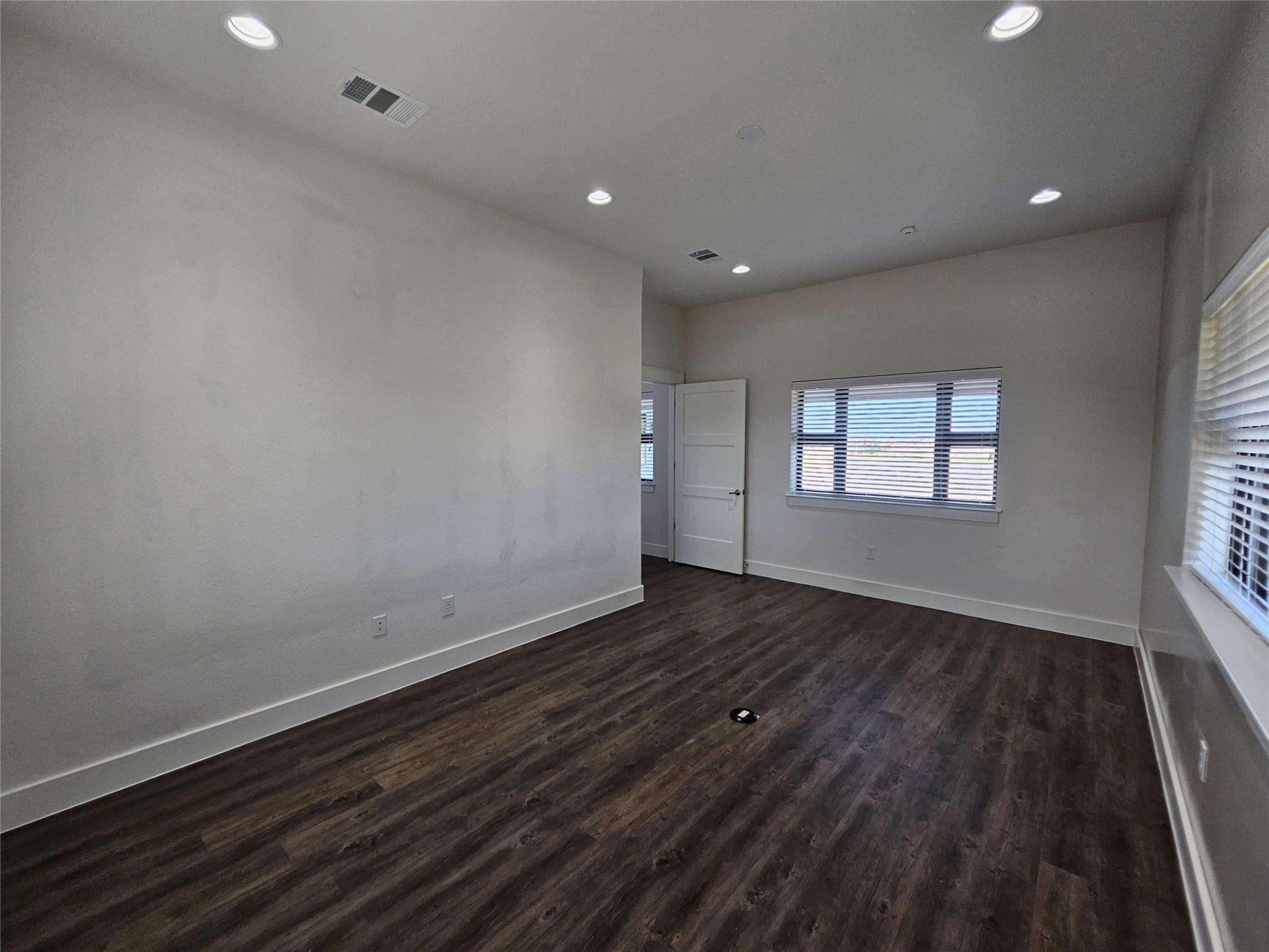 230 Klattenhoff Ln # 102, Hutto, TX 78634