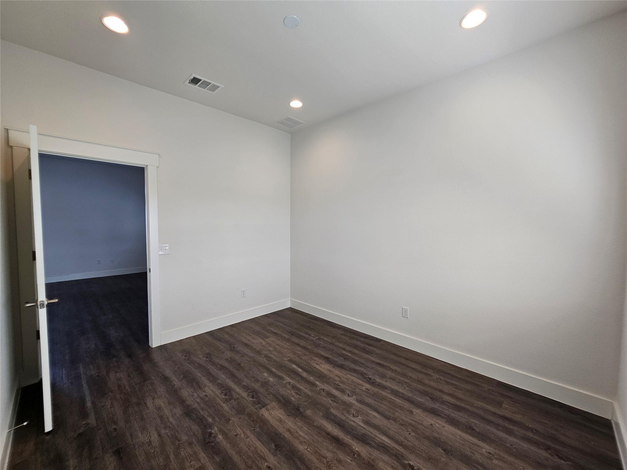 230 Klattenhoff Ln # 102, Hutto, TX 78634