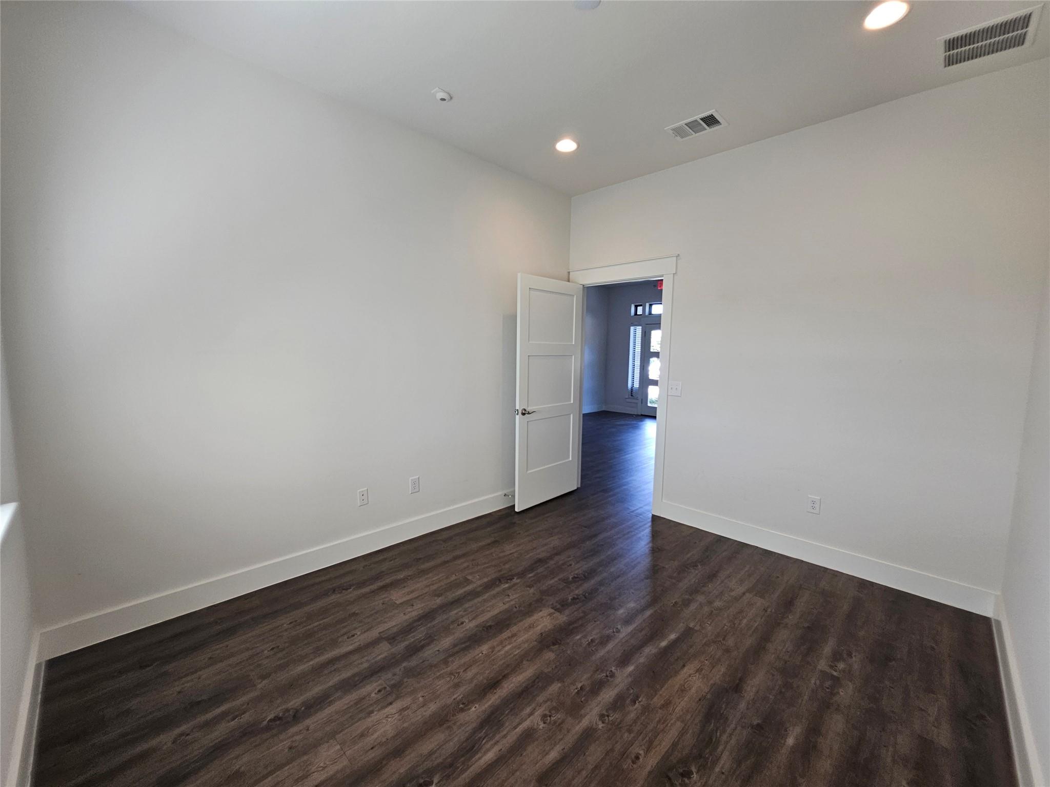 230 Klattenhoff Ln # 102, Hutto, TX 78634