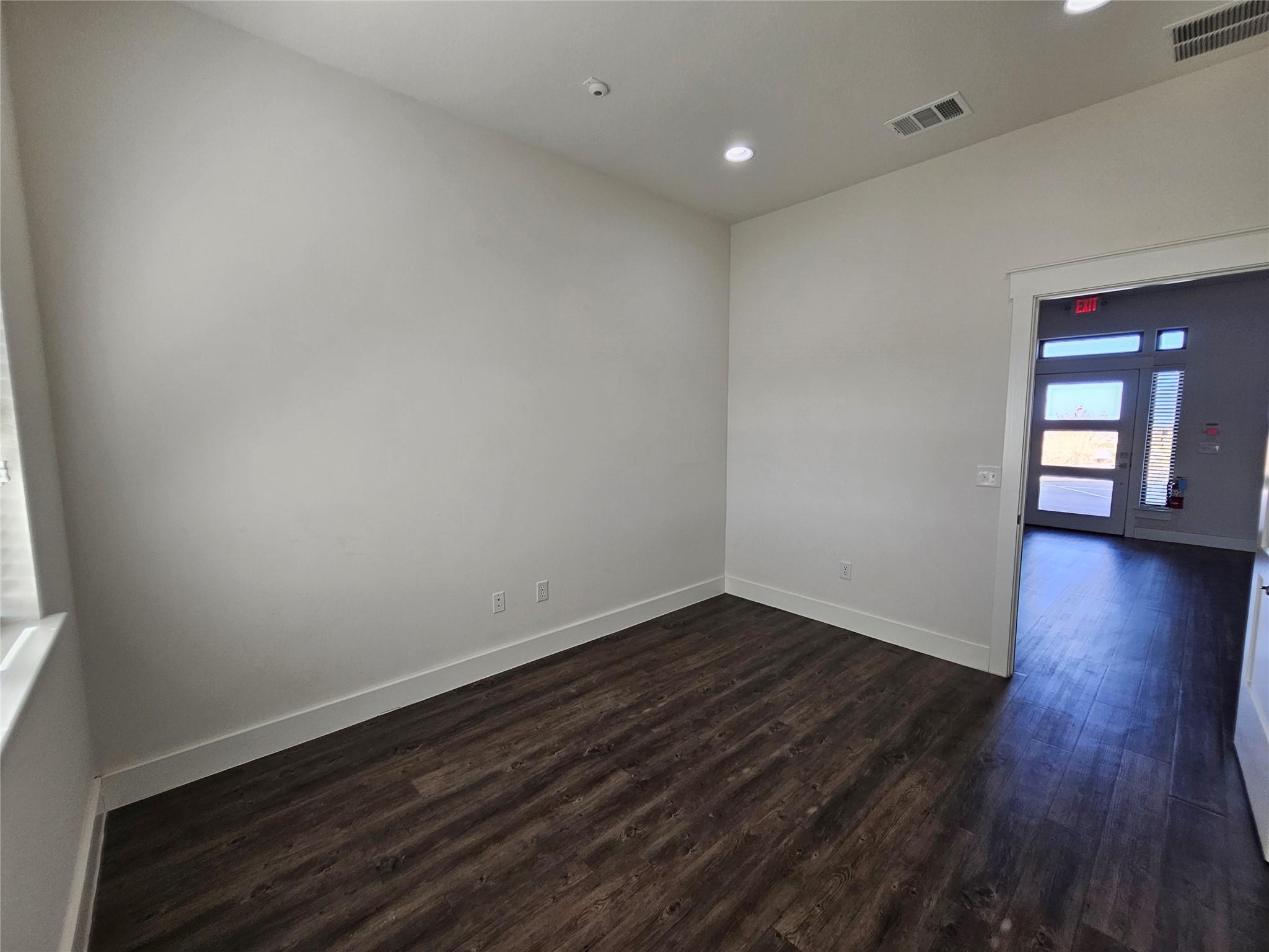 230 Klattenhoff Ln # 102, Hutto, TX 78634