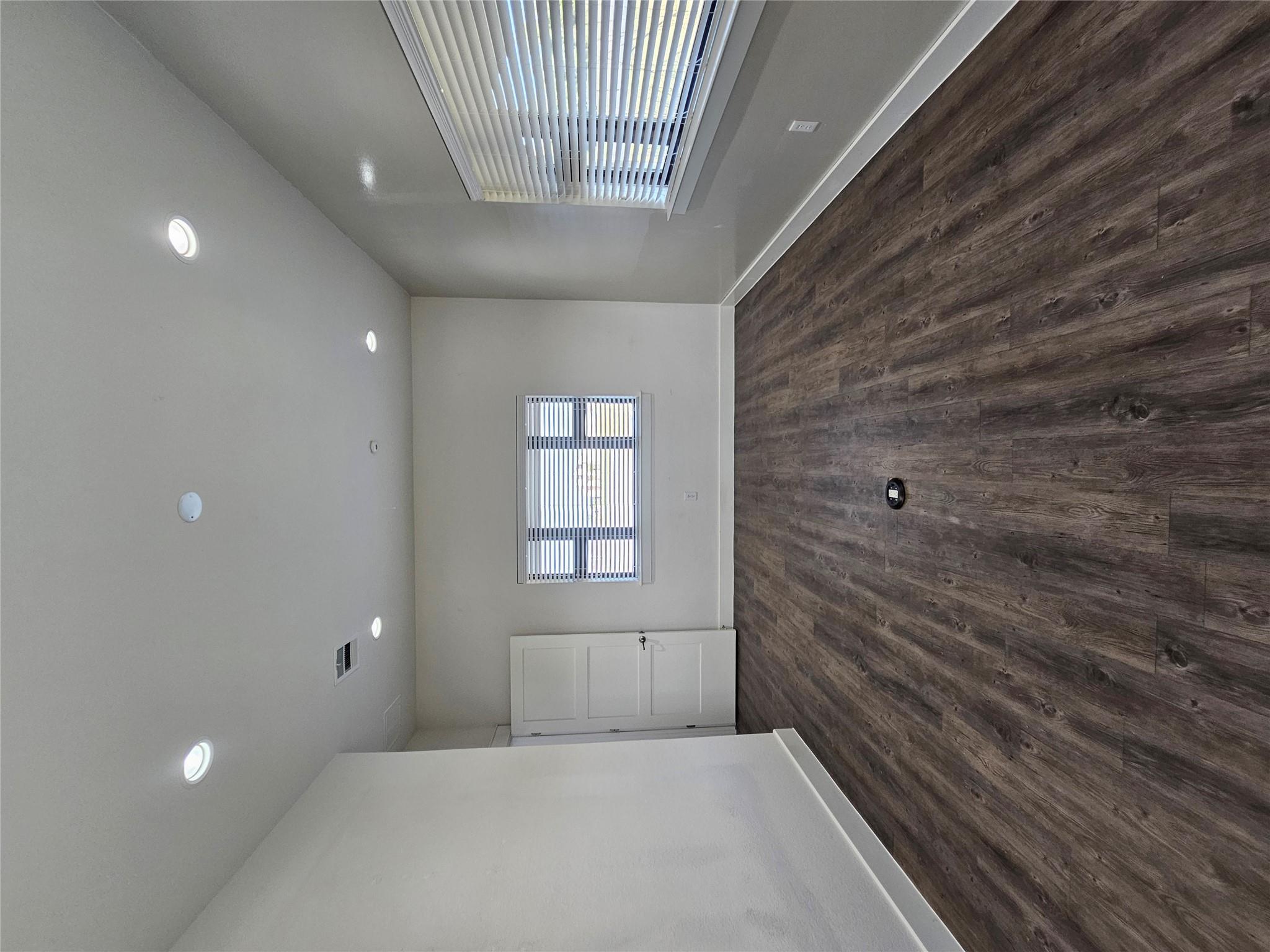 230 Klattenhoff Ln # 102, Hutto, TX 78634