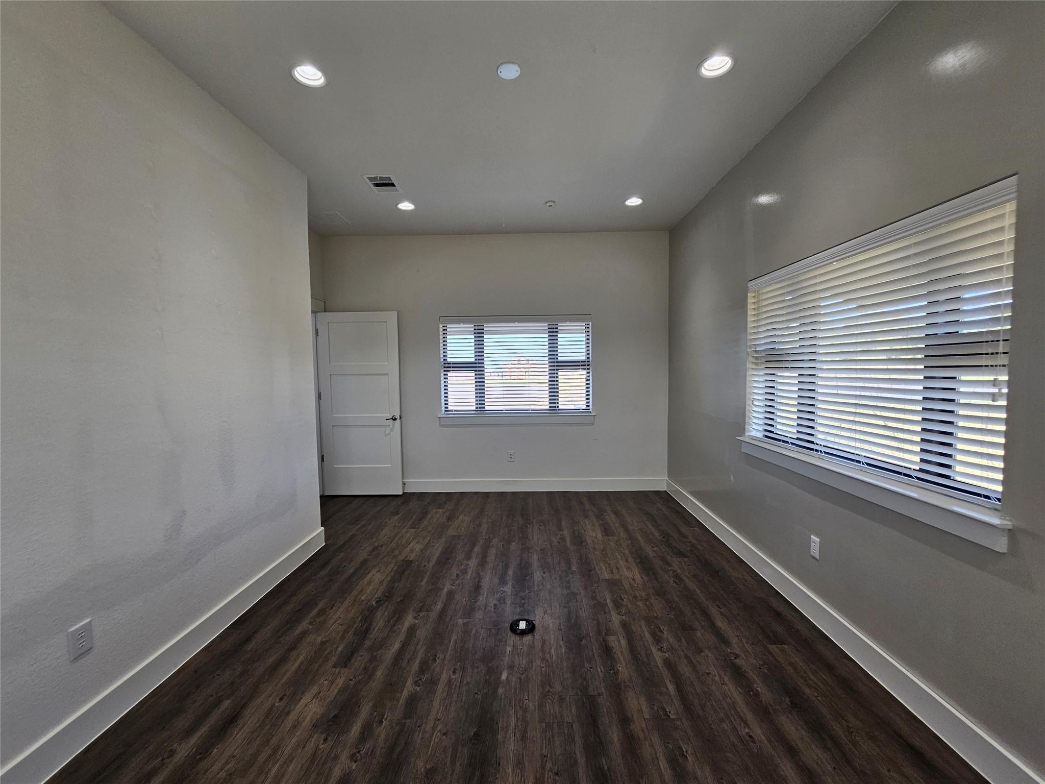 230 Klattenhoff Ln # 102, Hutto, TX 78634