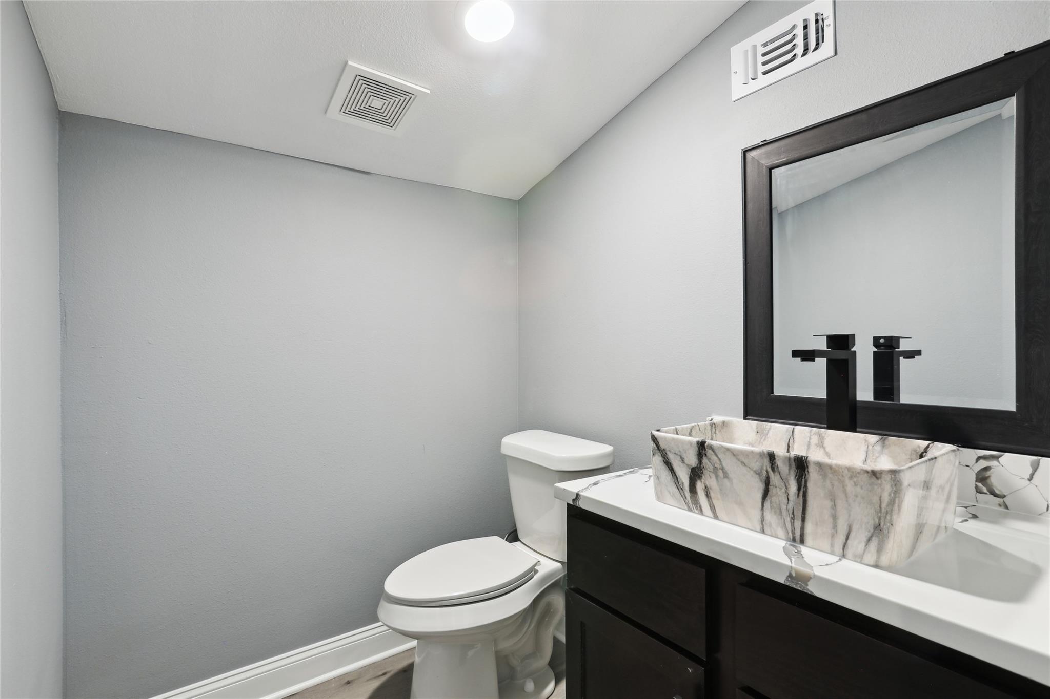 130 Creekwood Trl, Cedar Creek, TX 78612