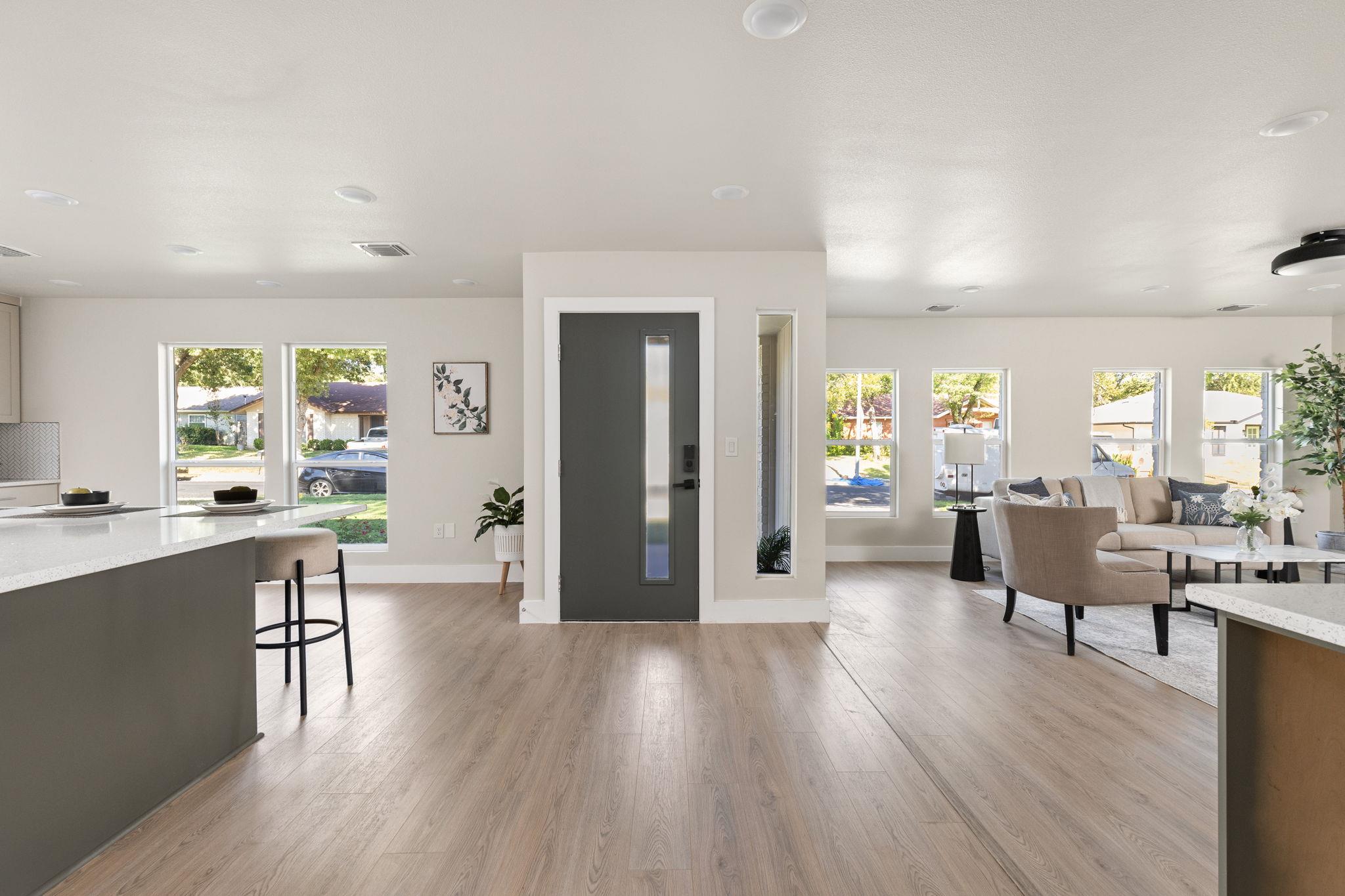 10101 Woodhaven Dr, Austin, TX 78753