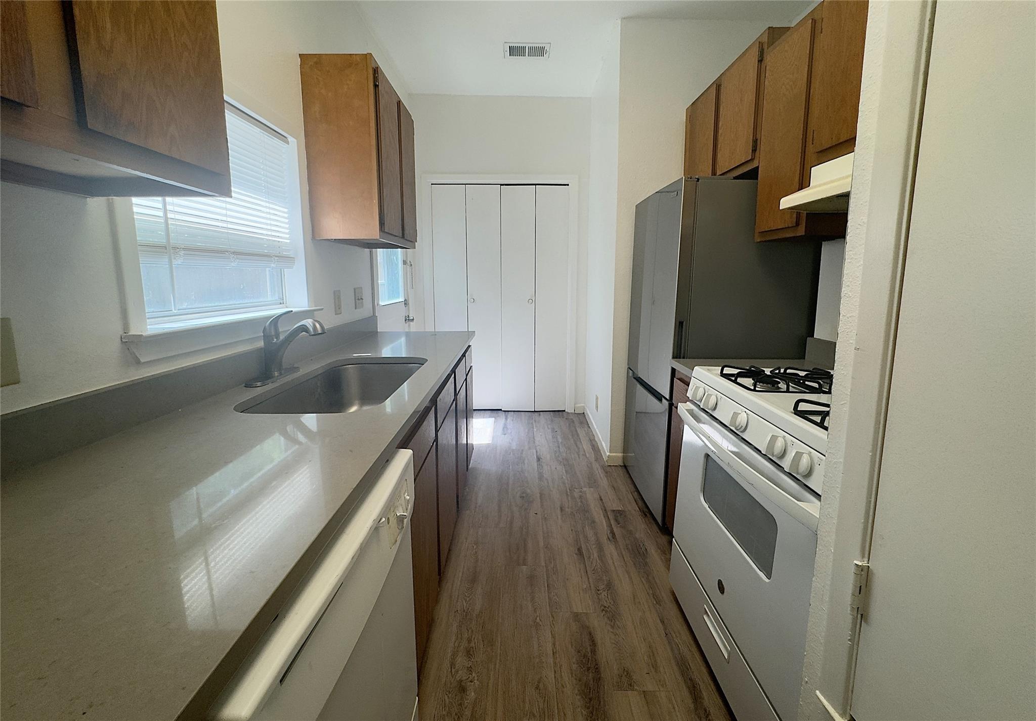 309 S Guadalupe St # C, Lockhart, TX 78644