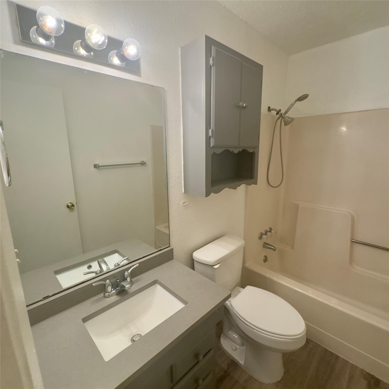 309 S Guadalupe St # C, Lockhart, TX 78644