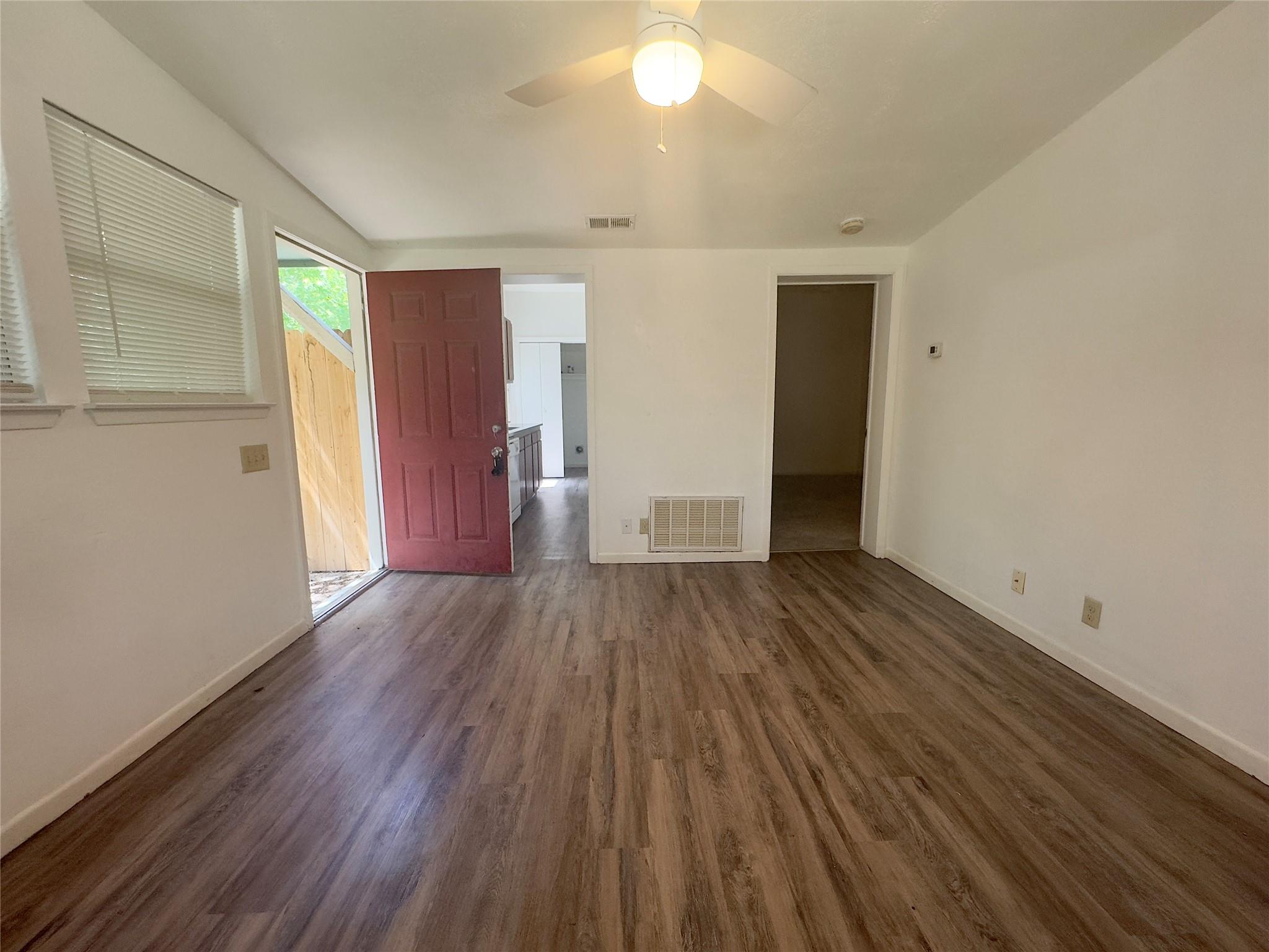 309 S Guadalupe St # C, Lockhart, TX 78644