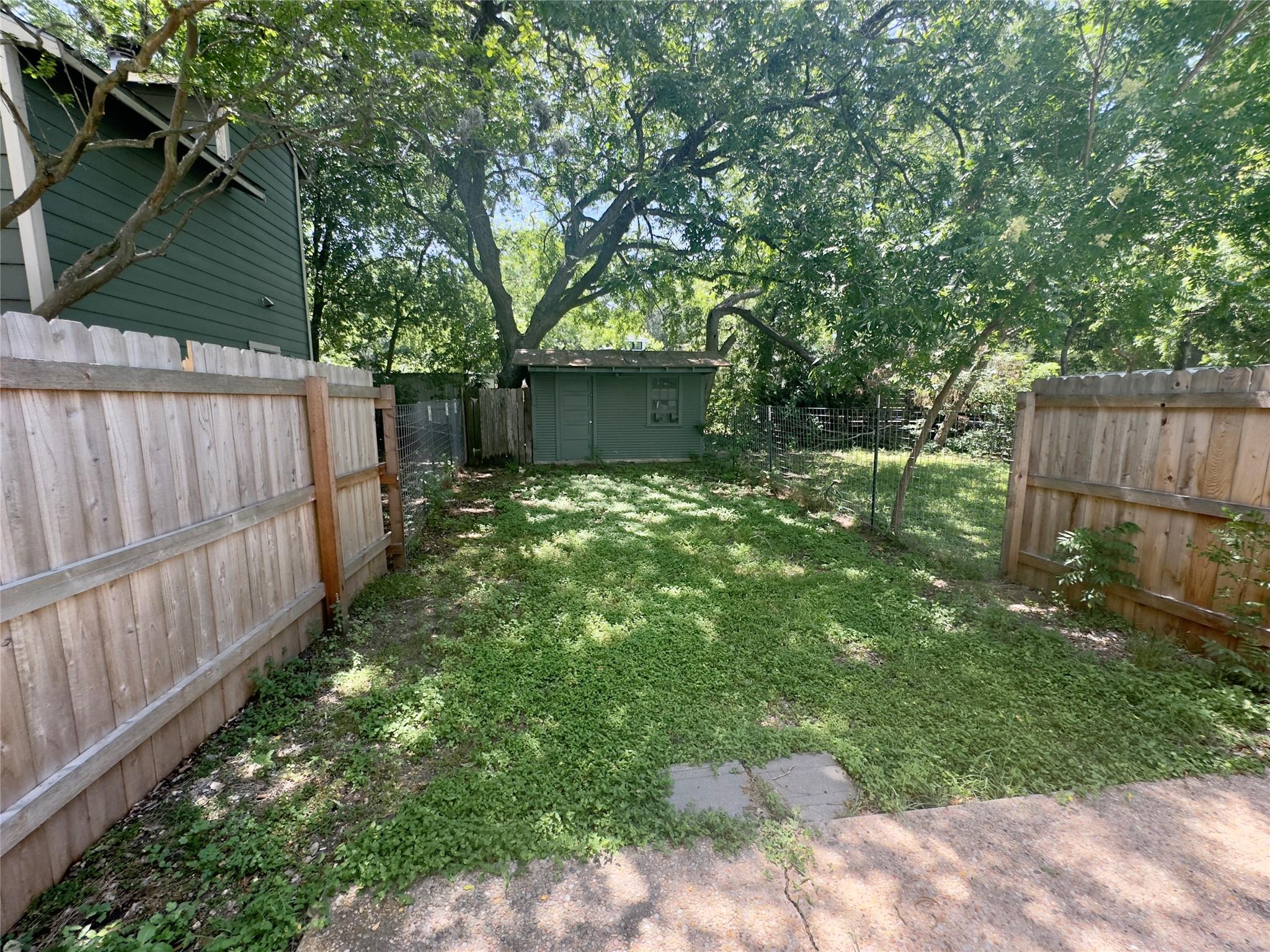 309 S Guadalupe St # C, Lockhart, TX 78644