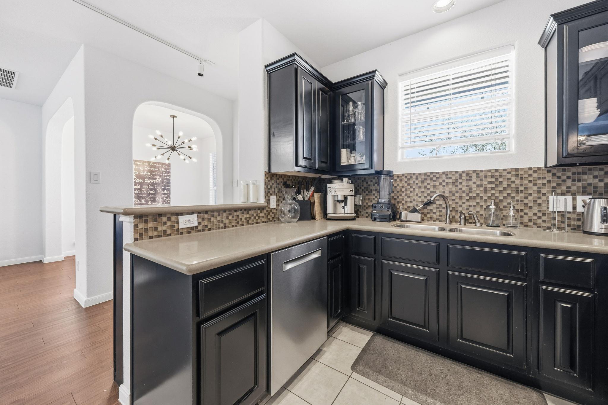 1817 Carlson Dr # 37C, Austin, TX 78741