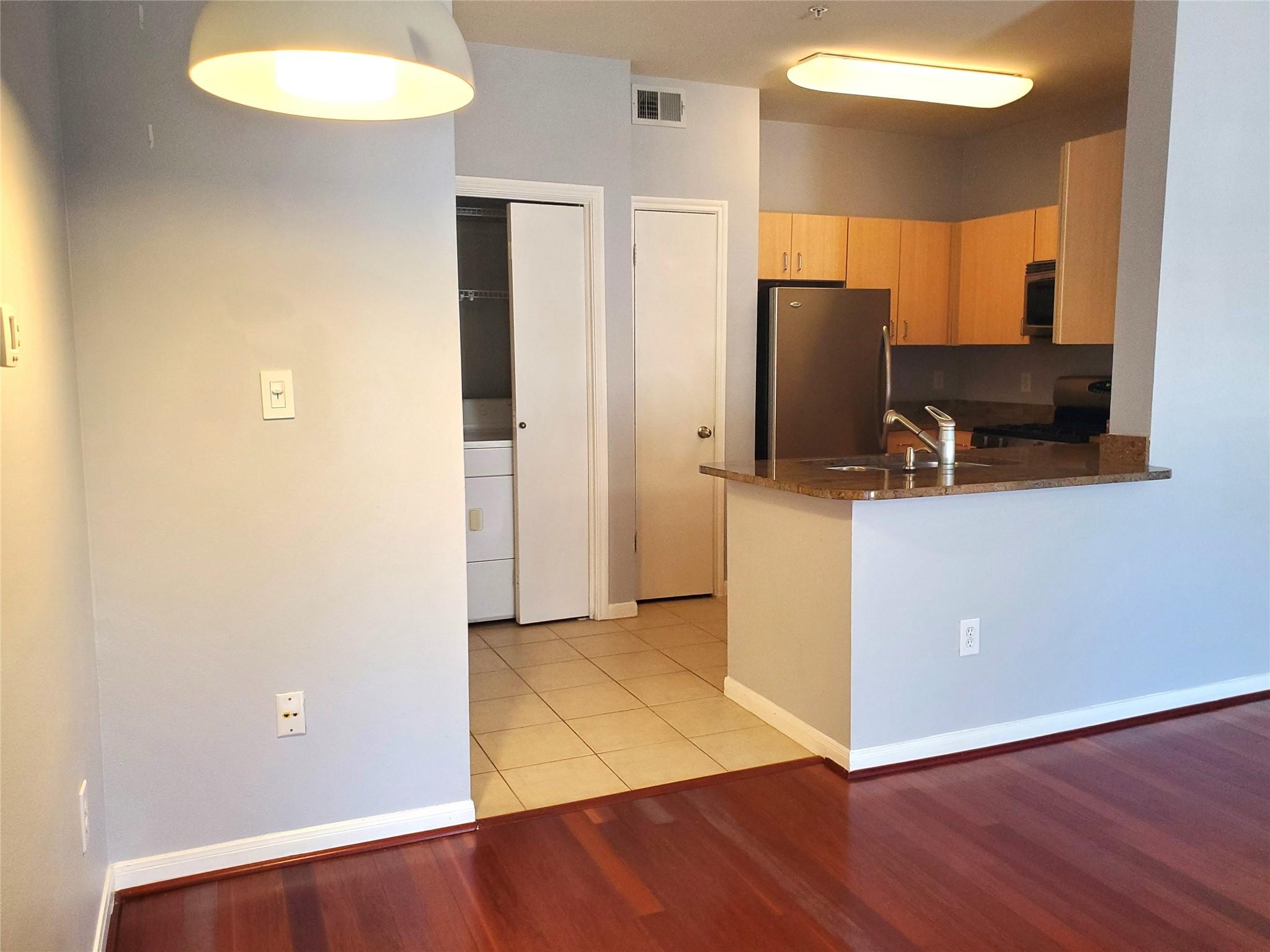 2209 Hancock Dr # 16, Austin, TX 78756