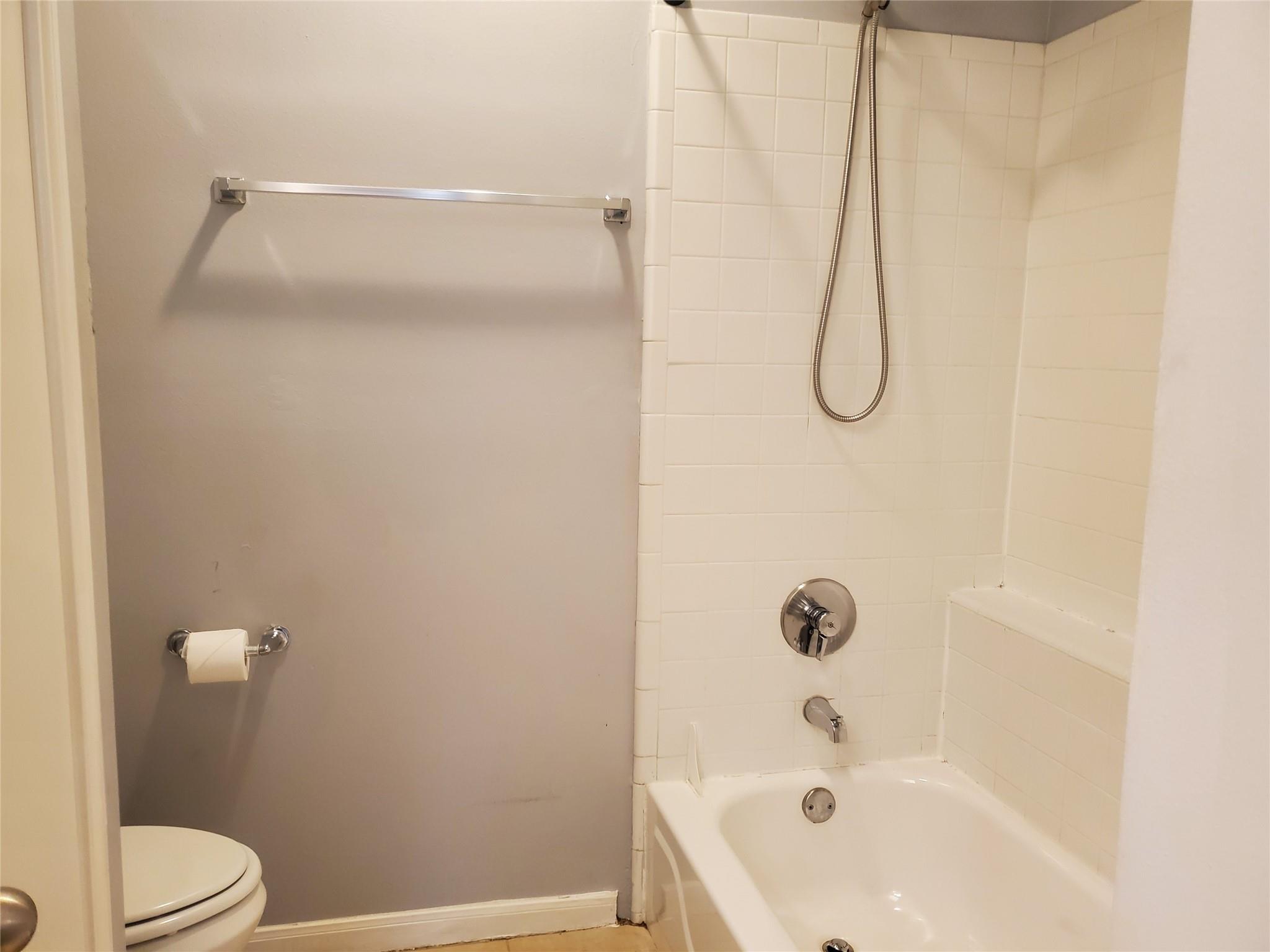 2209 Hancock Dr # 16, Austin, TX 78756