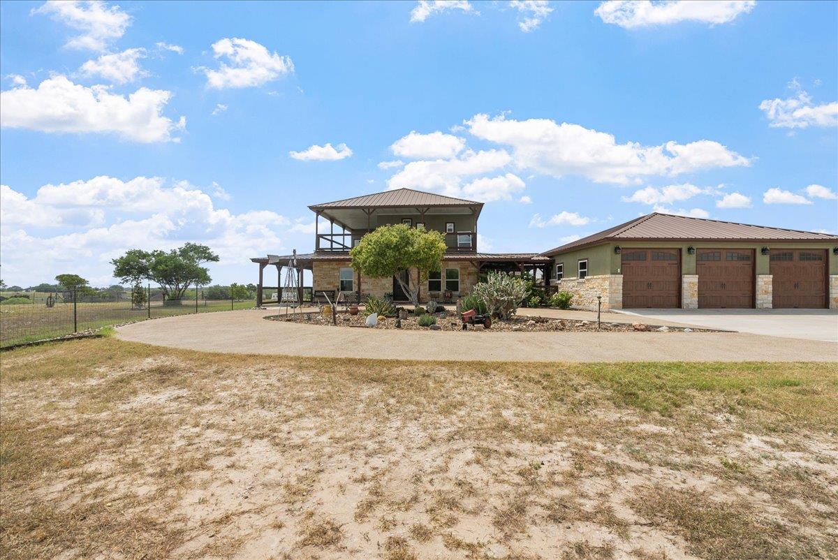 623 Nakishwana Cir, Sandia, TX 78383
