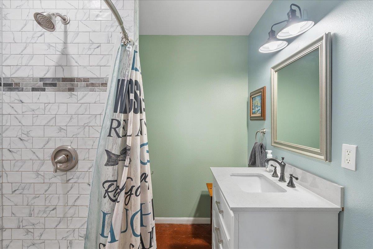 623 Nakishwana Cir, Sandia, TX 78383