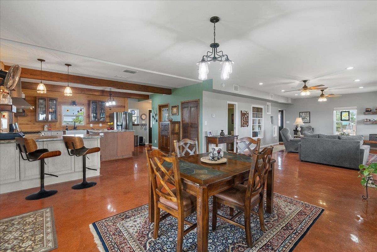 623 Nakishwana Cir, Sandia, TX 78383