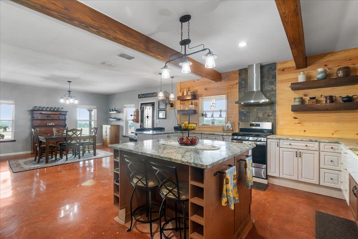 623 Nakishwana Cir, Sandia, TX 78383