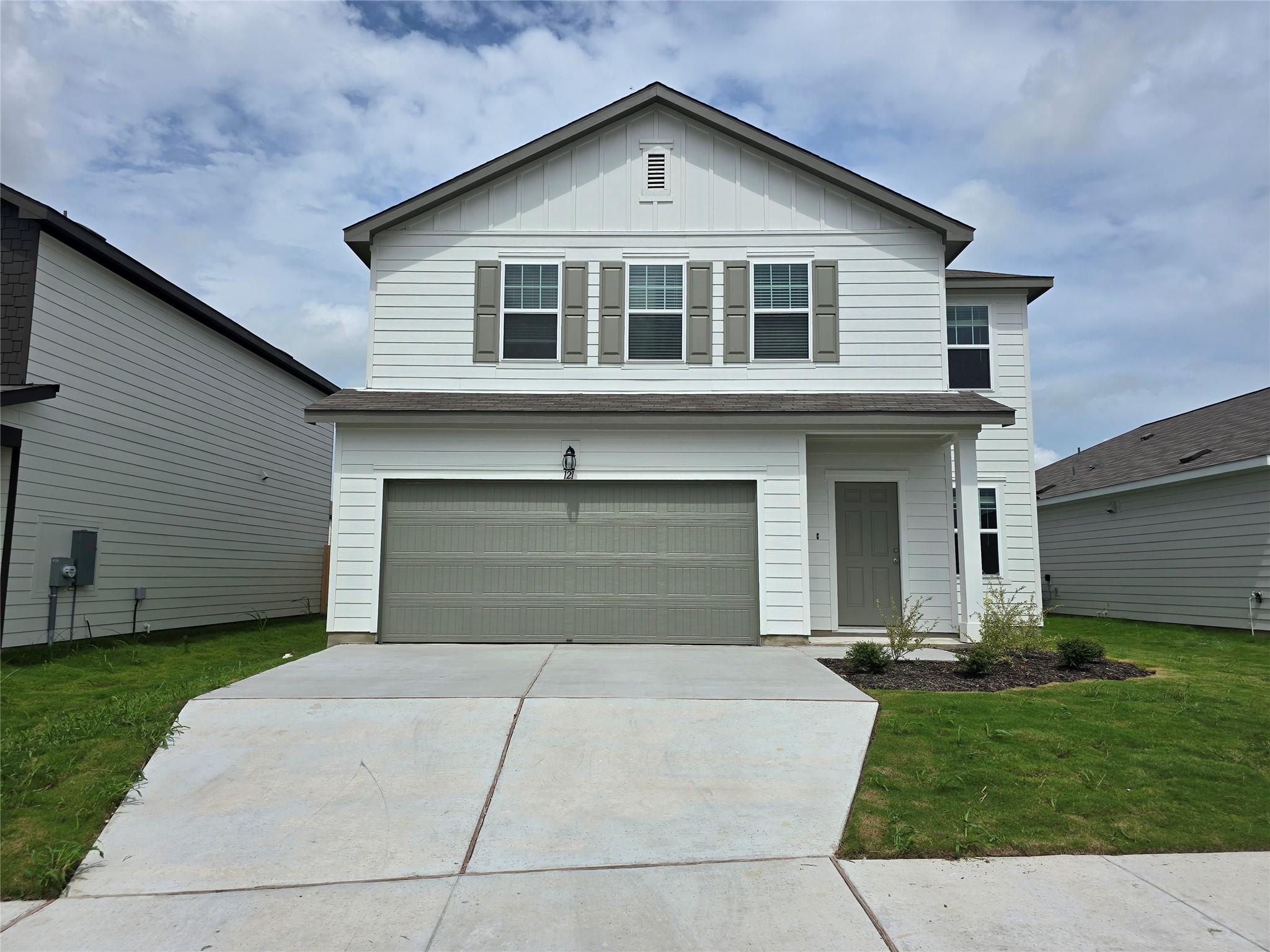 121 Blazilmar Ln, Taylor, TX 76574