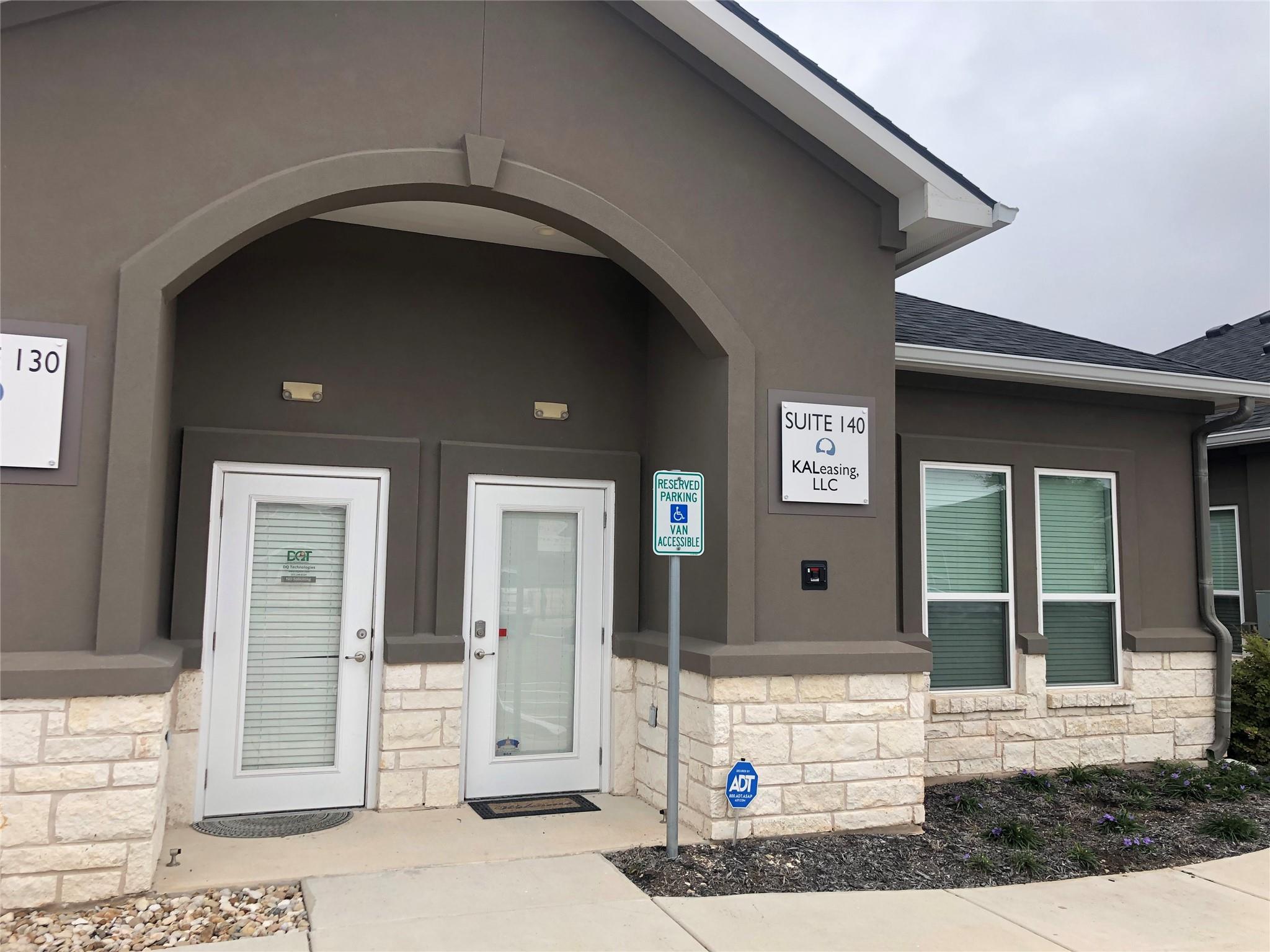 660 S Bagdad Rd # 140, Leander, TX 78641