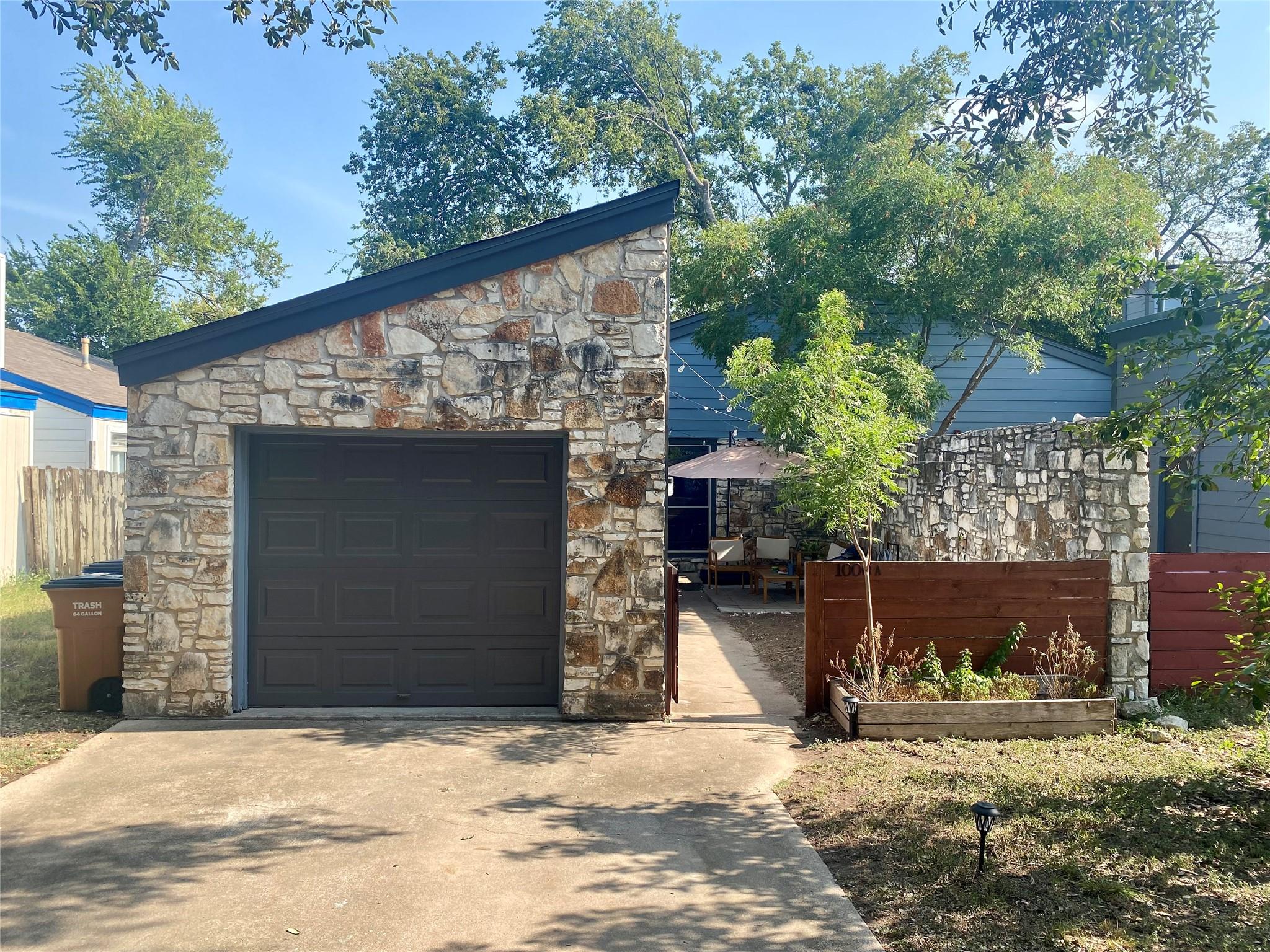 1000 King Albert St # A, Austin, TX 78745