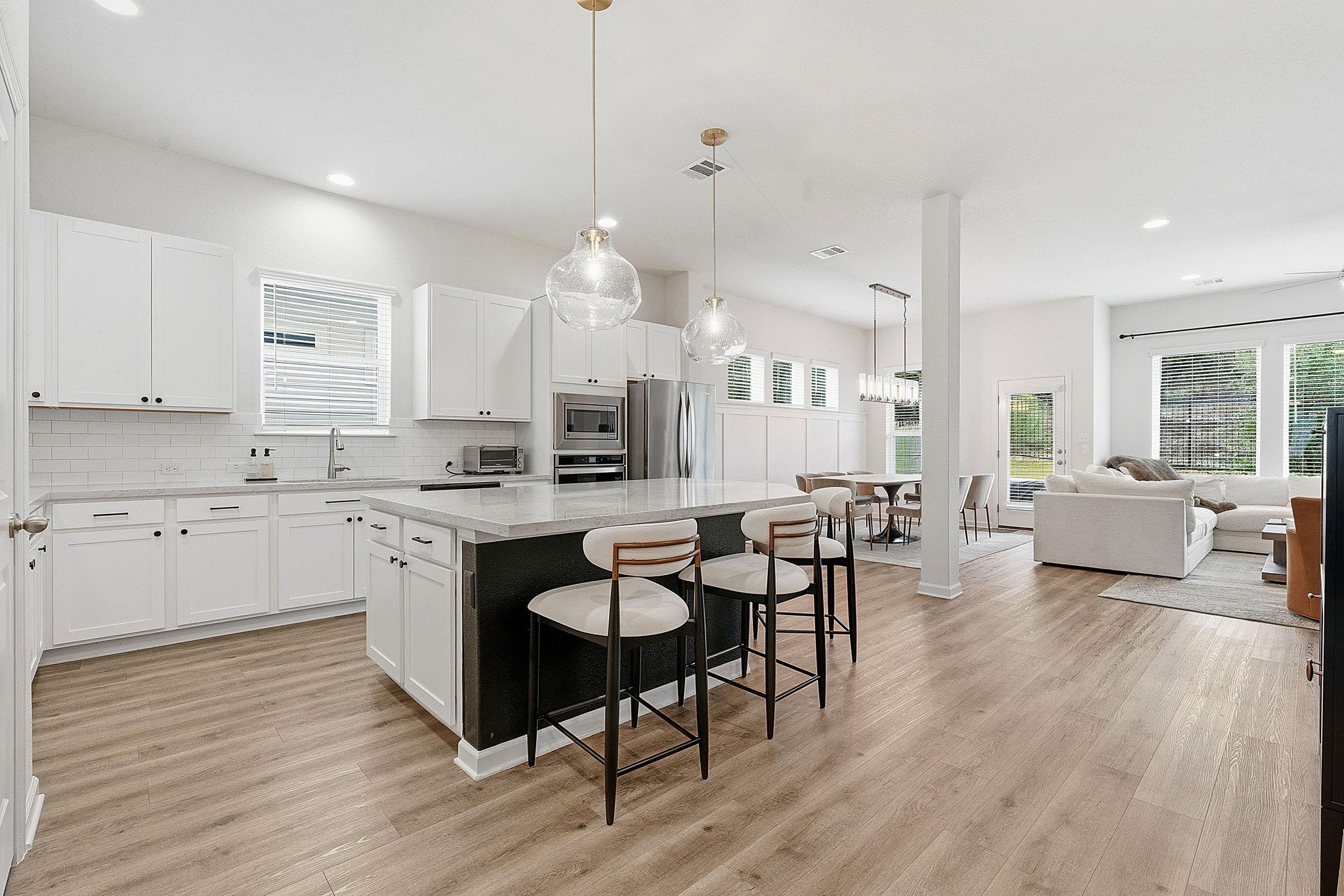 823 Hazy Hills Loop, Dripping Springs, TX 78620