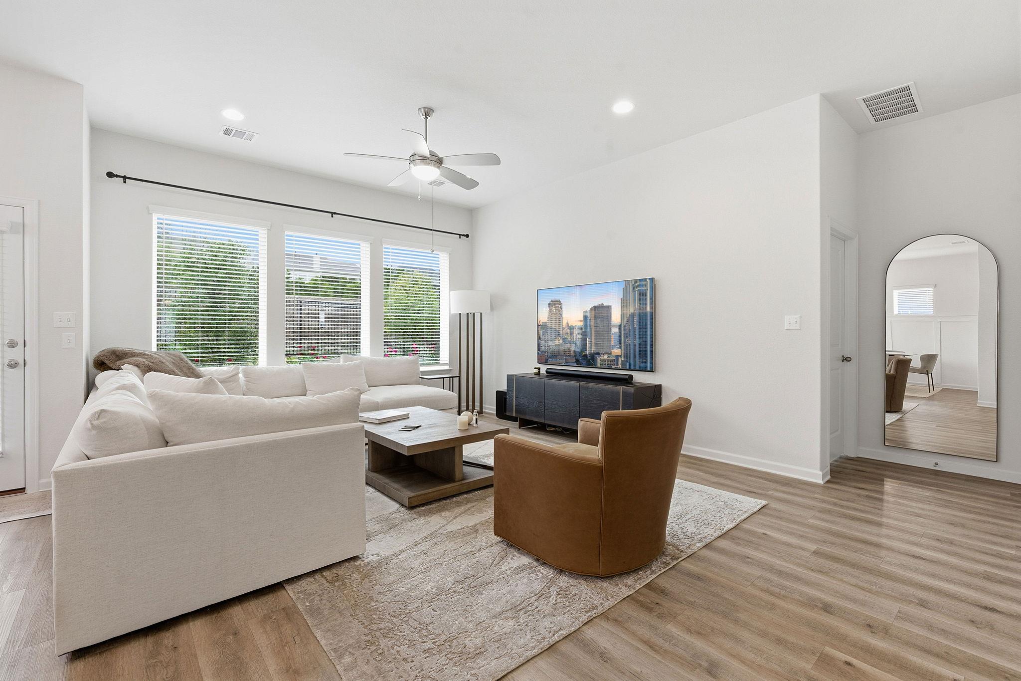 823 Hazy Hills Loop, Dripping Springs, TX 78620