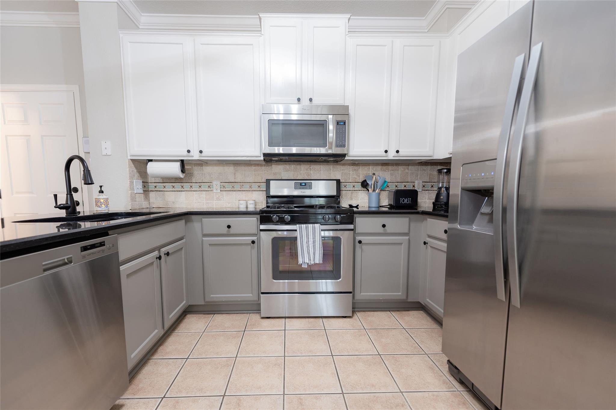 8518 Cahill Dr # 19, Austin, TX 78729