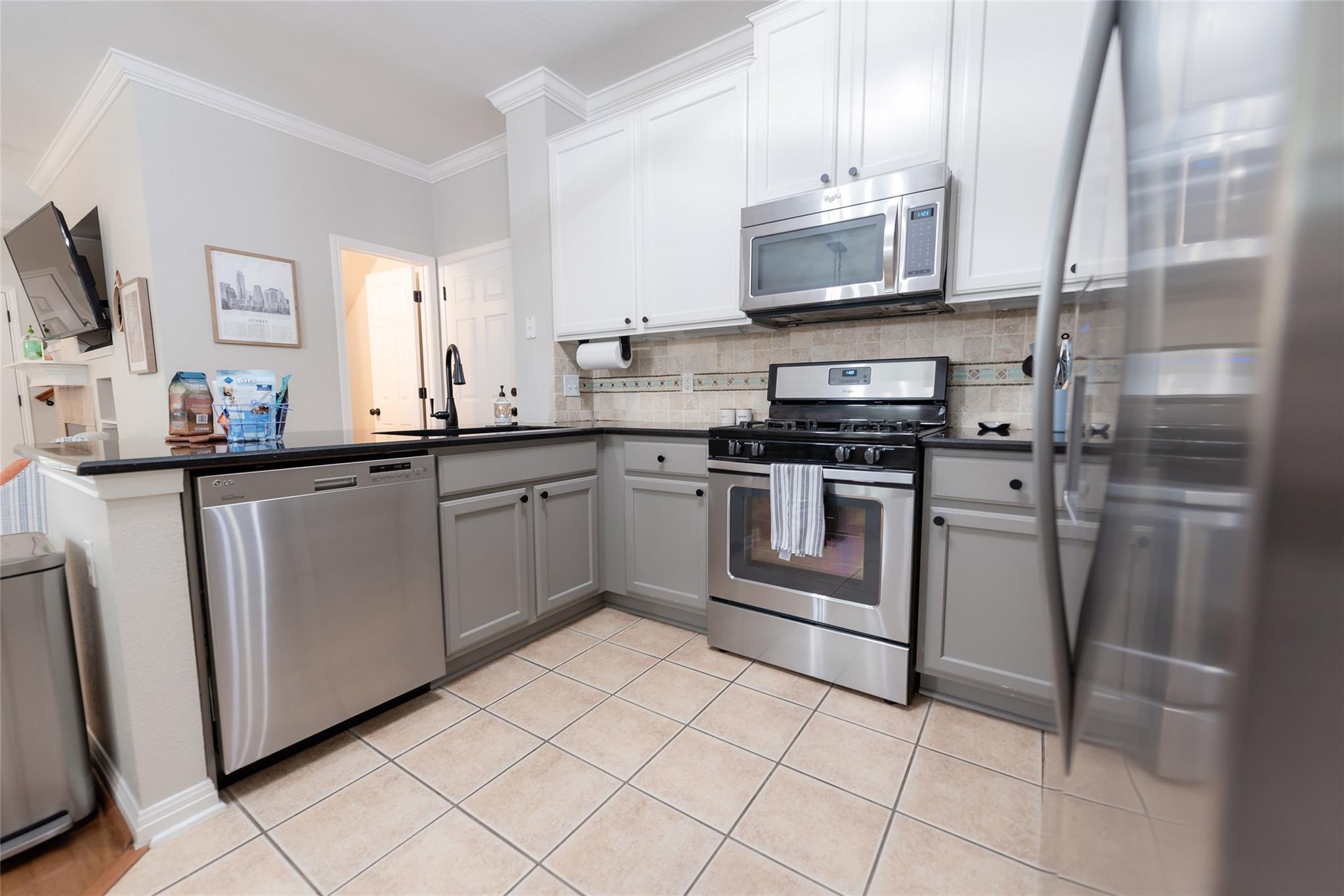 8518 Cahill Dr # 19, Austin, TX 78729