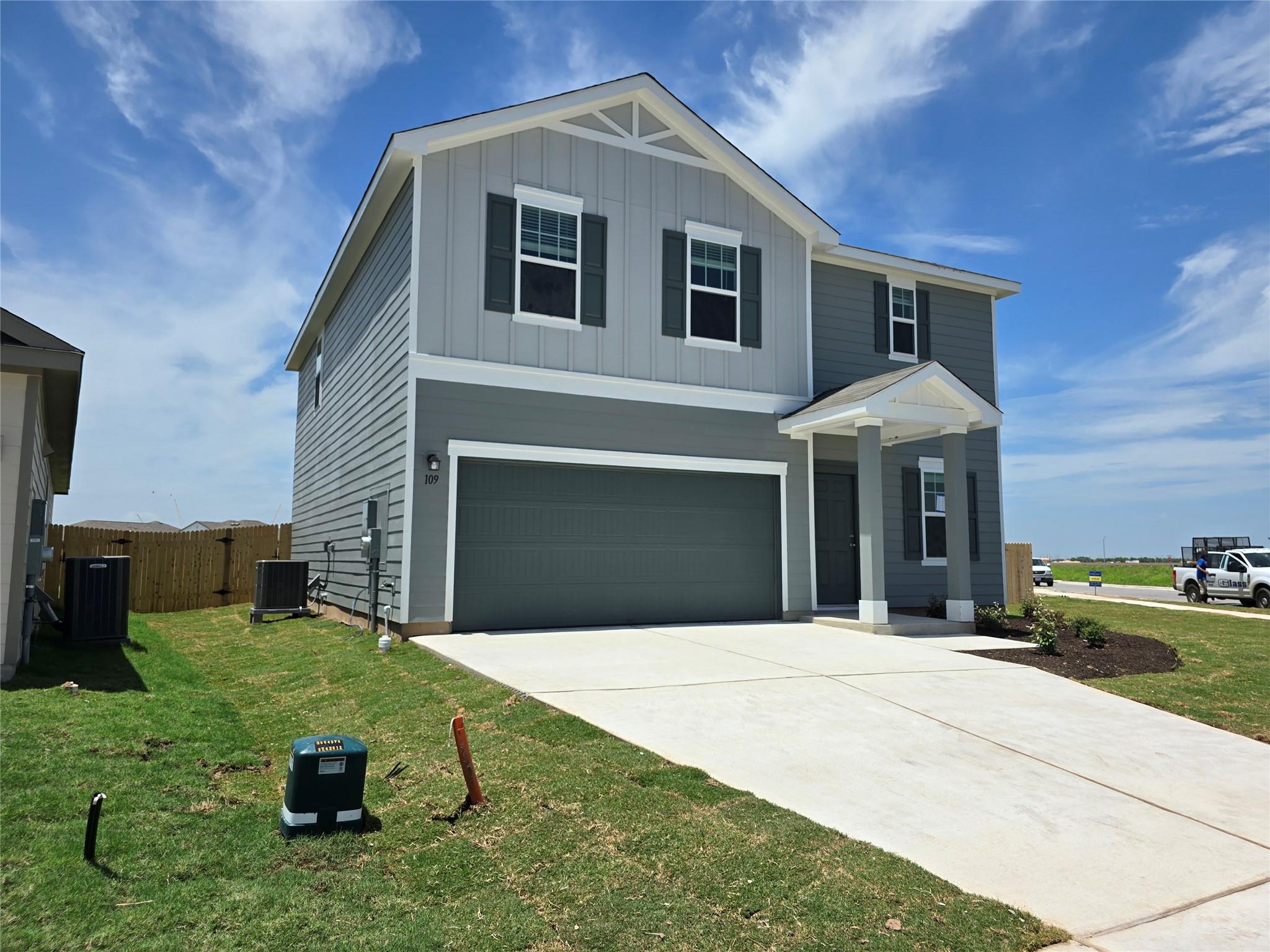 201 Rodgers Rd, Taylor, TX 76574