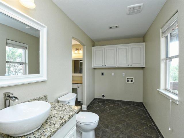 7606 Bar K Ranch Rd, Lago Vista, TX 78645