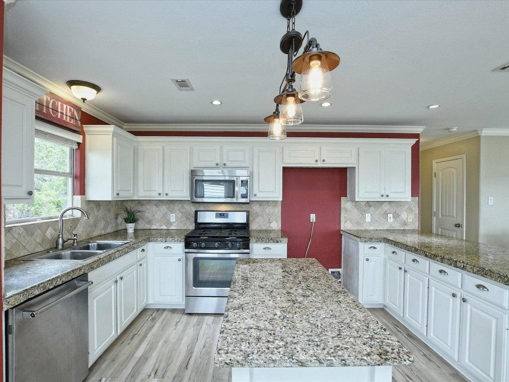 7606 Bar K Ranch Rd, Lago Vista, TX 78645