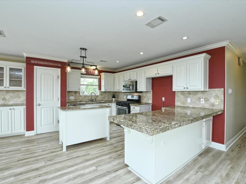 7606 Bar K Ranch Rd, Lago Vista, TX 78645