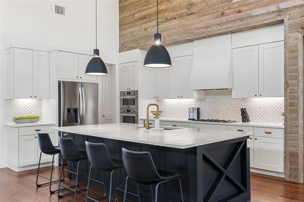 504 Padres Place, Lakeway, TX 78738