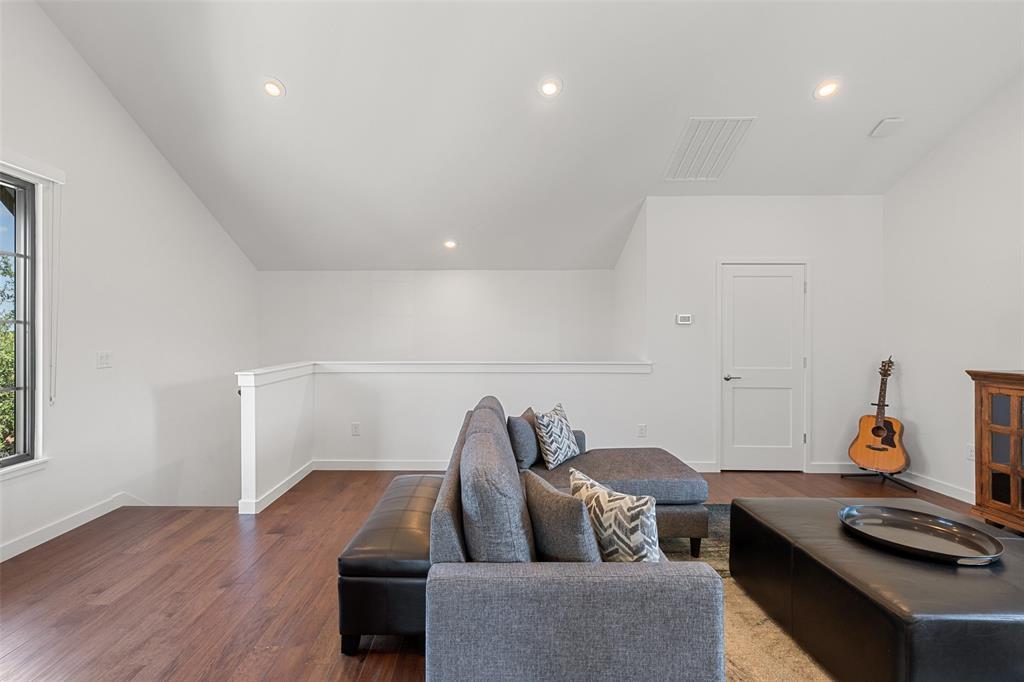 504 Padres Place, Lakeway, TX 78738