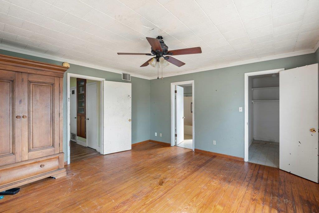 701 N Washington St, La Grange, TX 78945