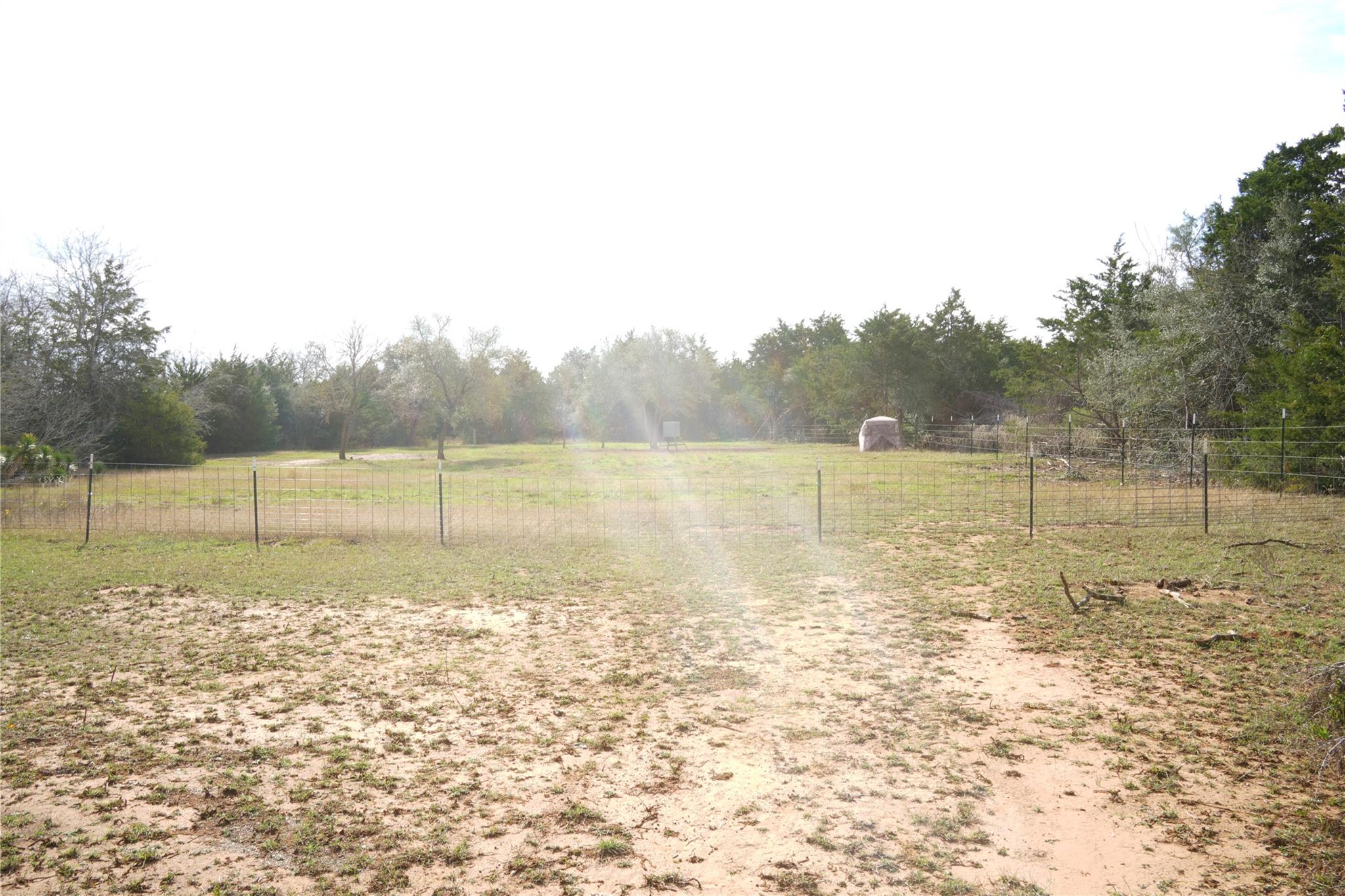 259 Meduna Rd, Smithville, TX 78957