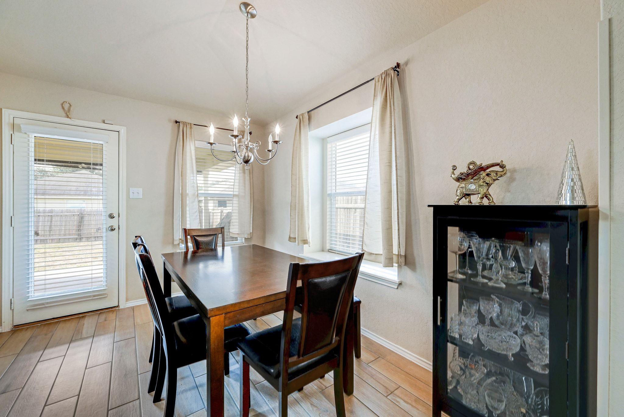 2136 Sinclair Dr, New Braunfels, TX 78130