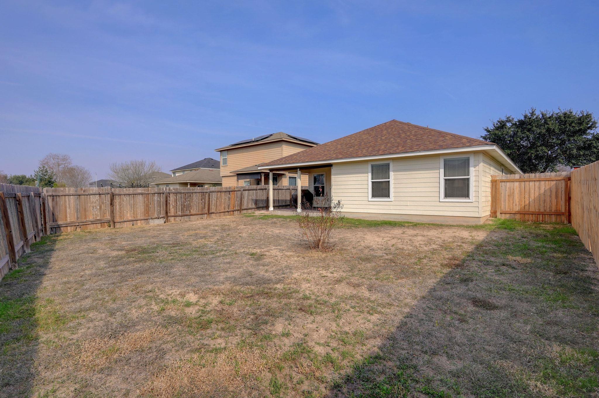 2136 Sinclair Dr, New Braunfels, TX 78130