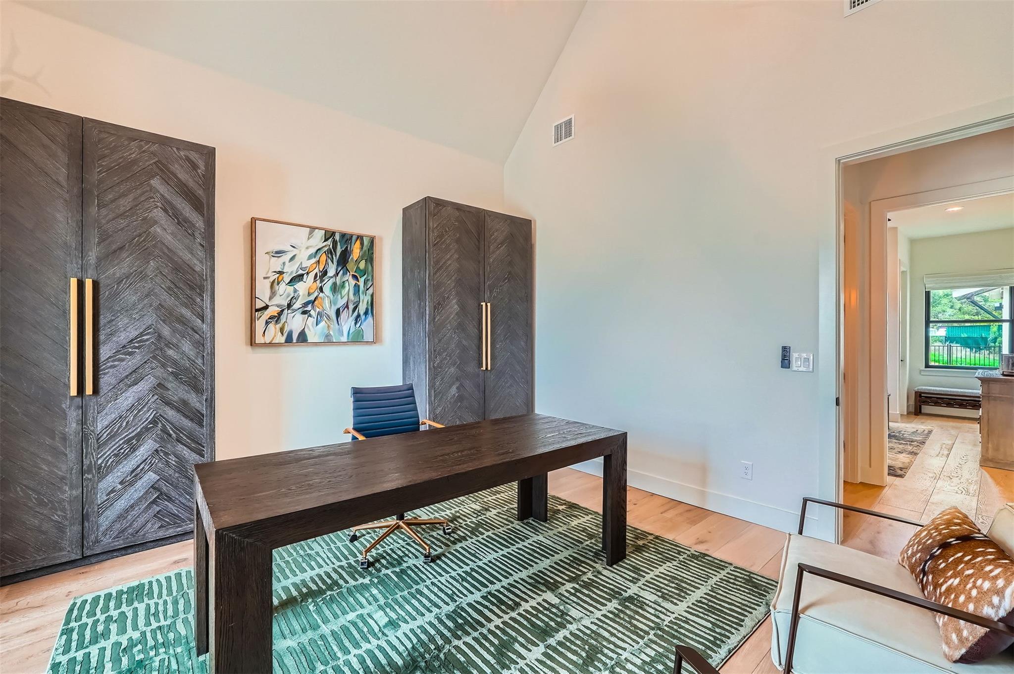 1733 Nightlife Cv, Spicewood, TX 78669