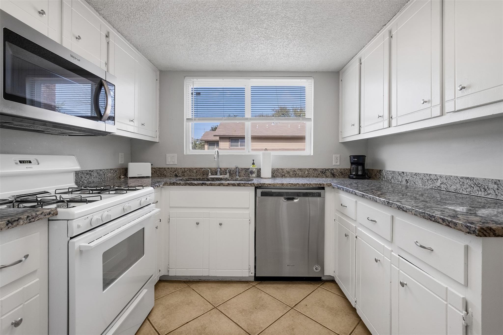 3208 Twinberry Cv # A, Austin, TX 78746