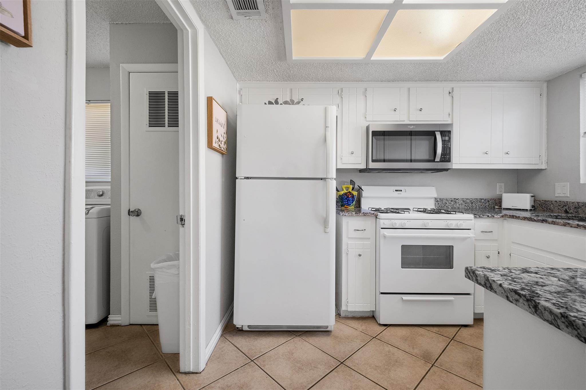 3208 Twinberry Cv # A, Austin, TX 78746