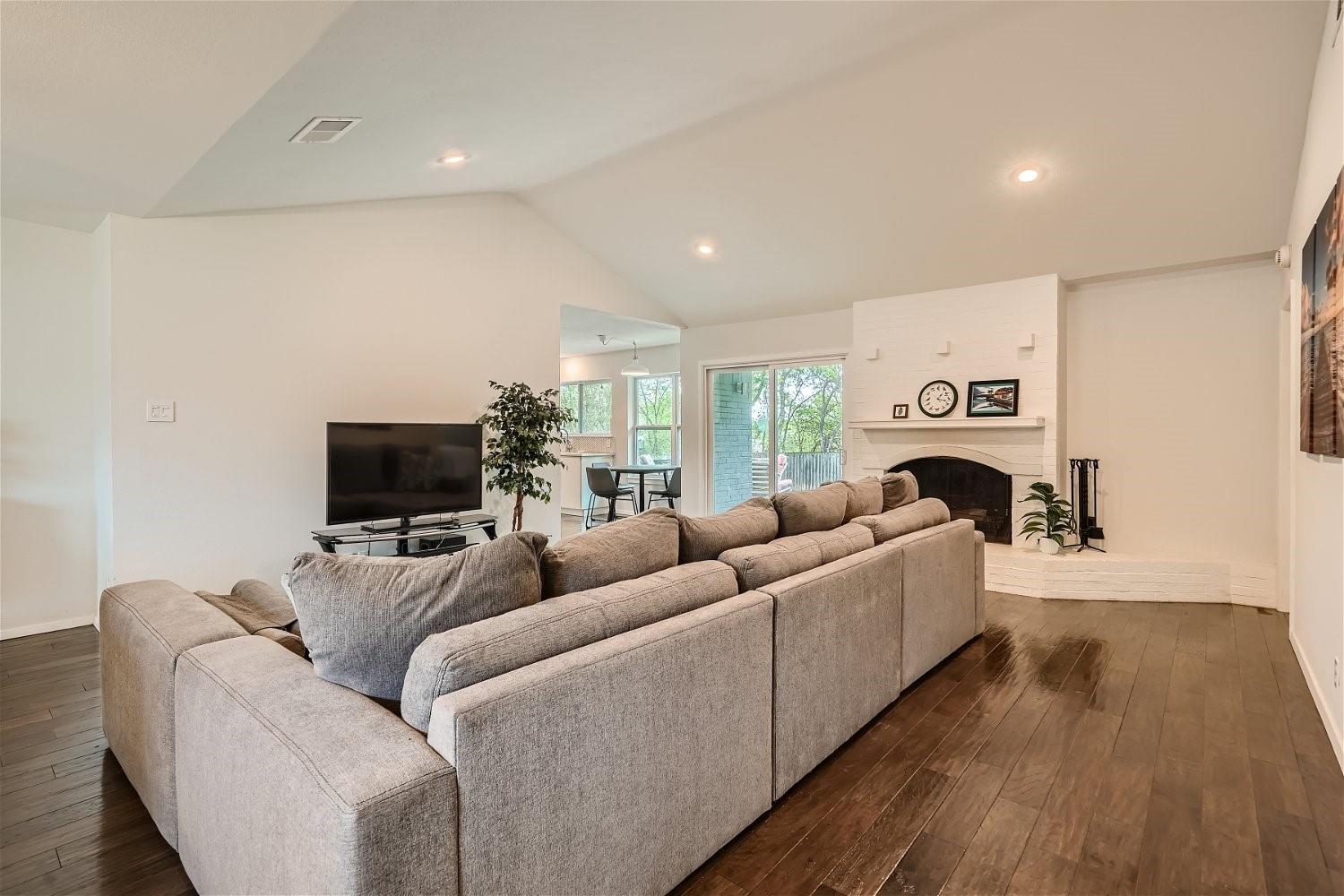 6614 Ashland Dr, Austin, TX 78723